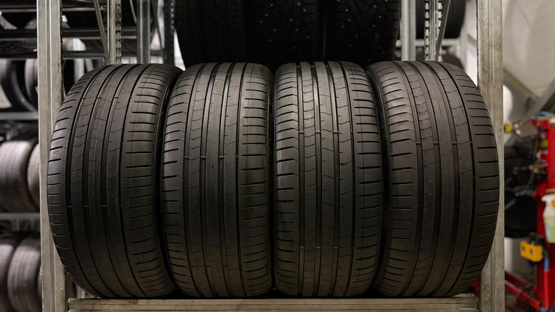 Pirelli P ZERO (PZ4) 255/35R21 98 W Elect,PNCS T1 Suverehvid
