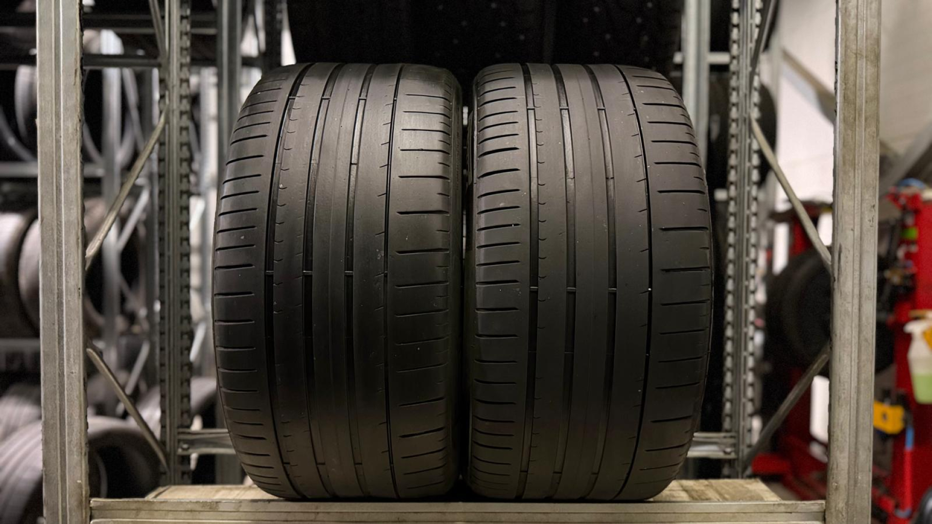 Pirelli P ZERO (PZ4) 315/40R21 115 Y NC0 Летние шины
