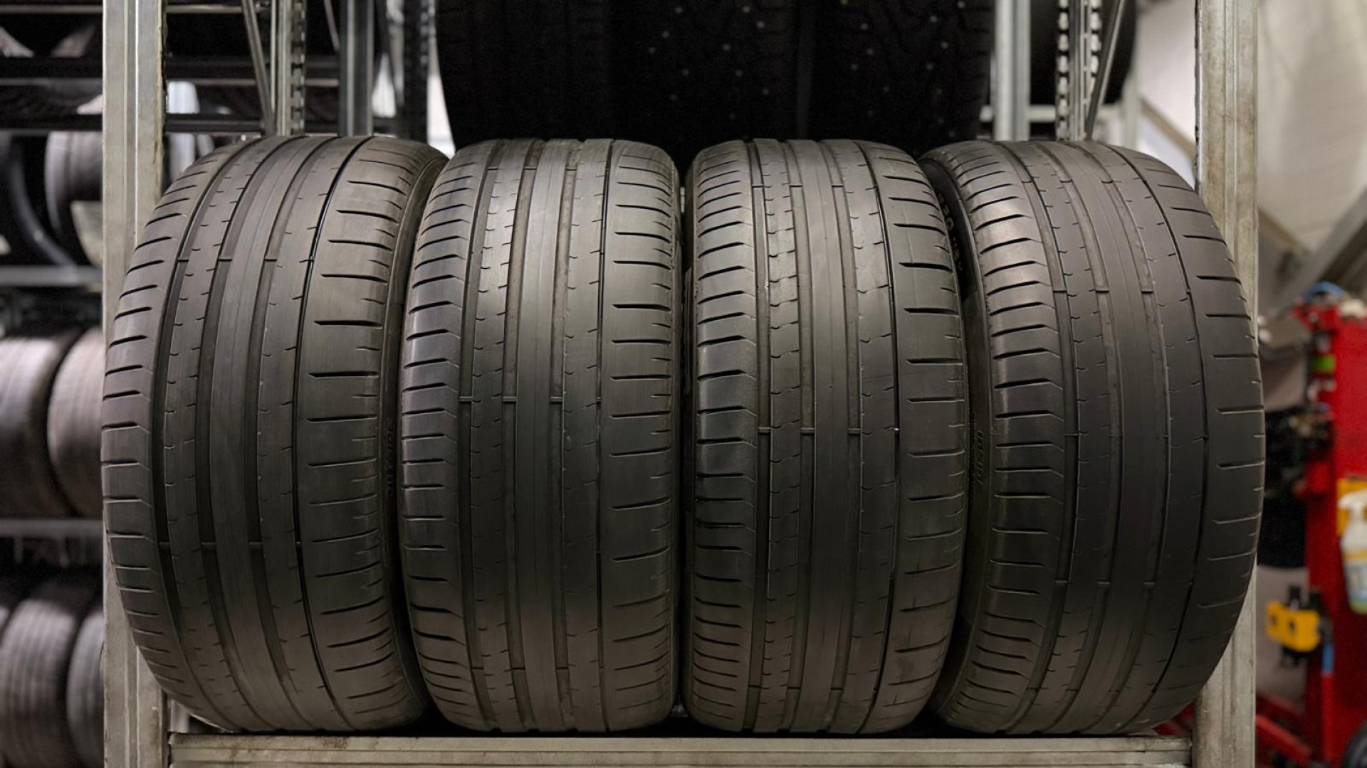 Pirelli P ZERO (PZ4) 285/45R20 112 Y AO1 Suverehvid