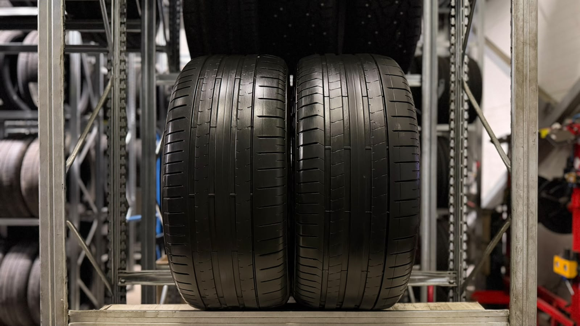 Pirelli P ZERO (PZ4) 315/30R23 111 Y Летние шины