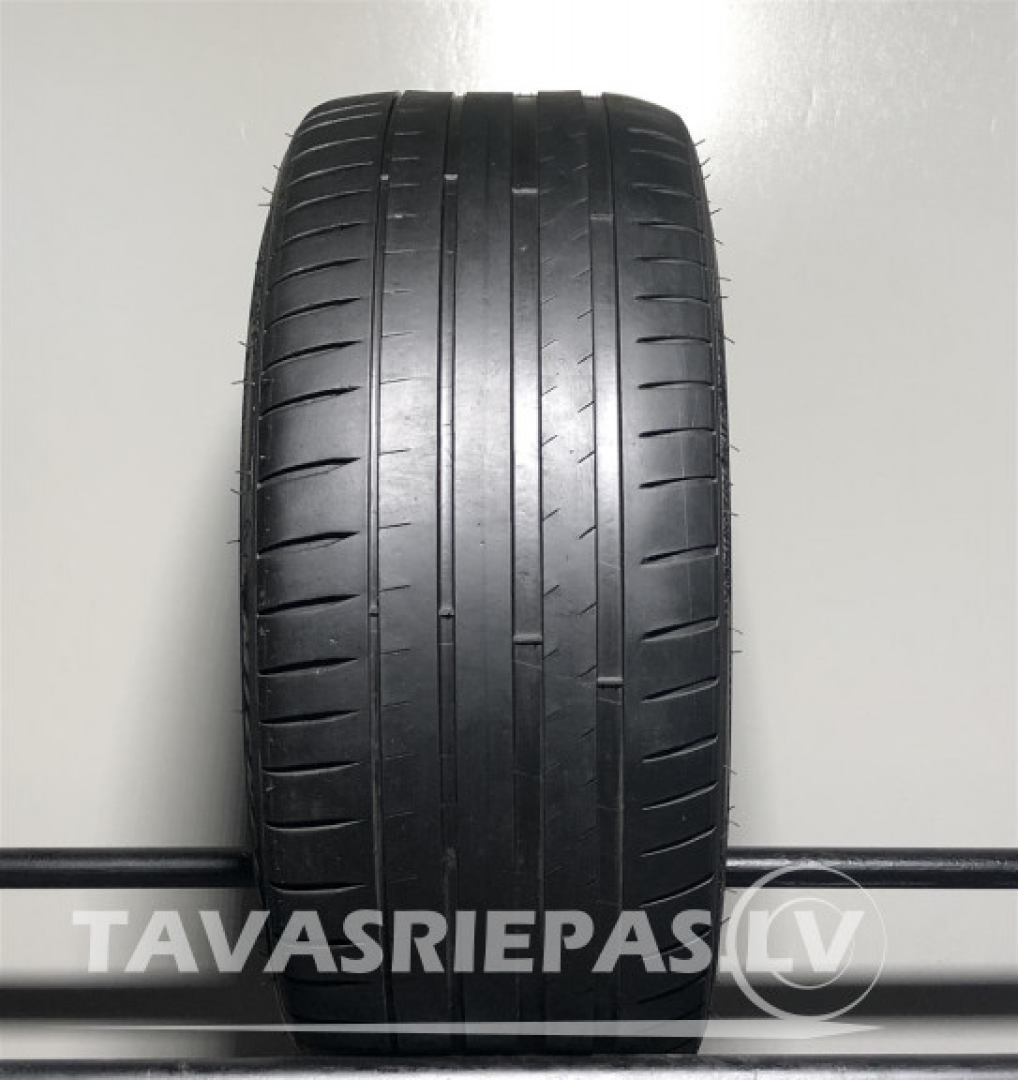 Michelin Pilot Sport 4 235/40R18 95 Y