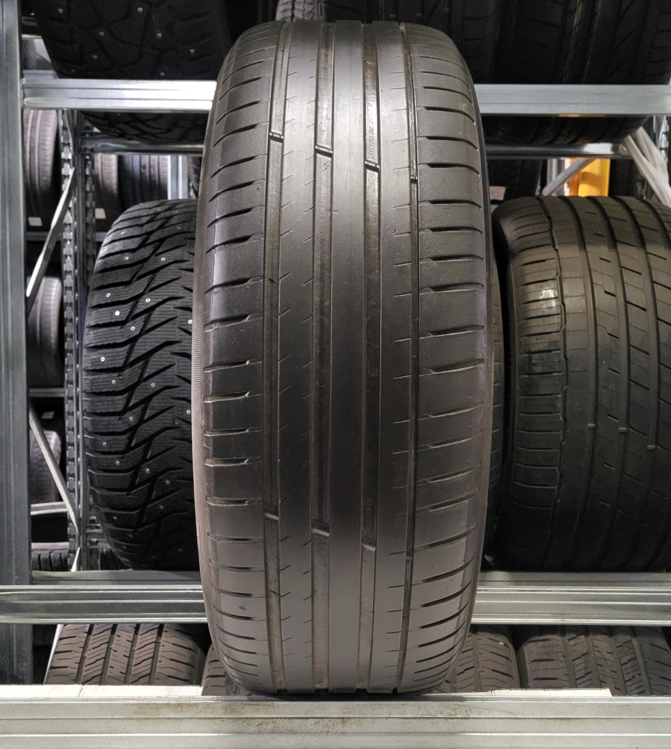 Michelin Pilot Sport 4 SUV 235/60R18 103 V