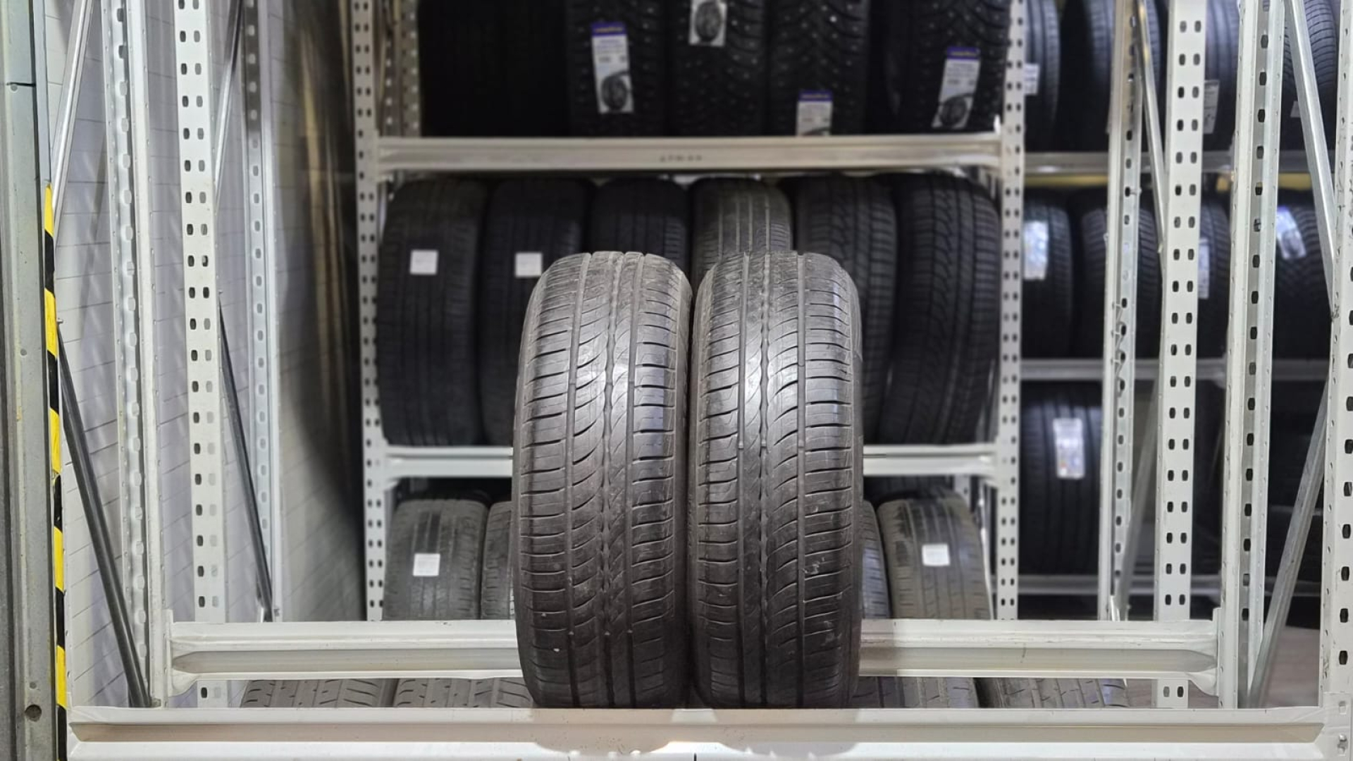 Pirelli Cinturato P1 185/65R15 88T Summer