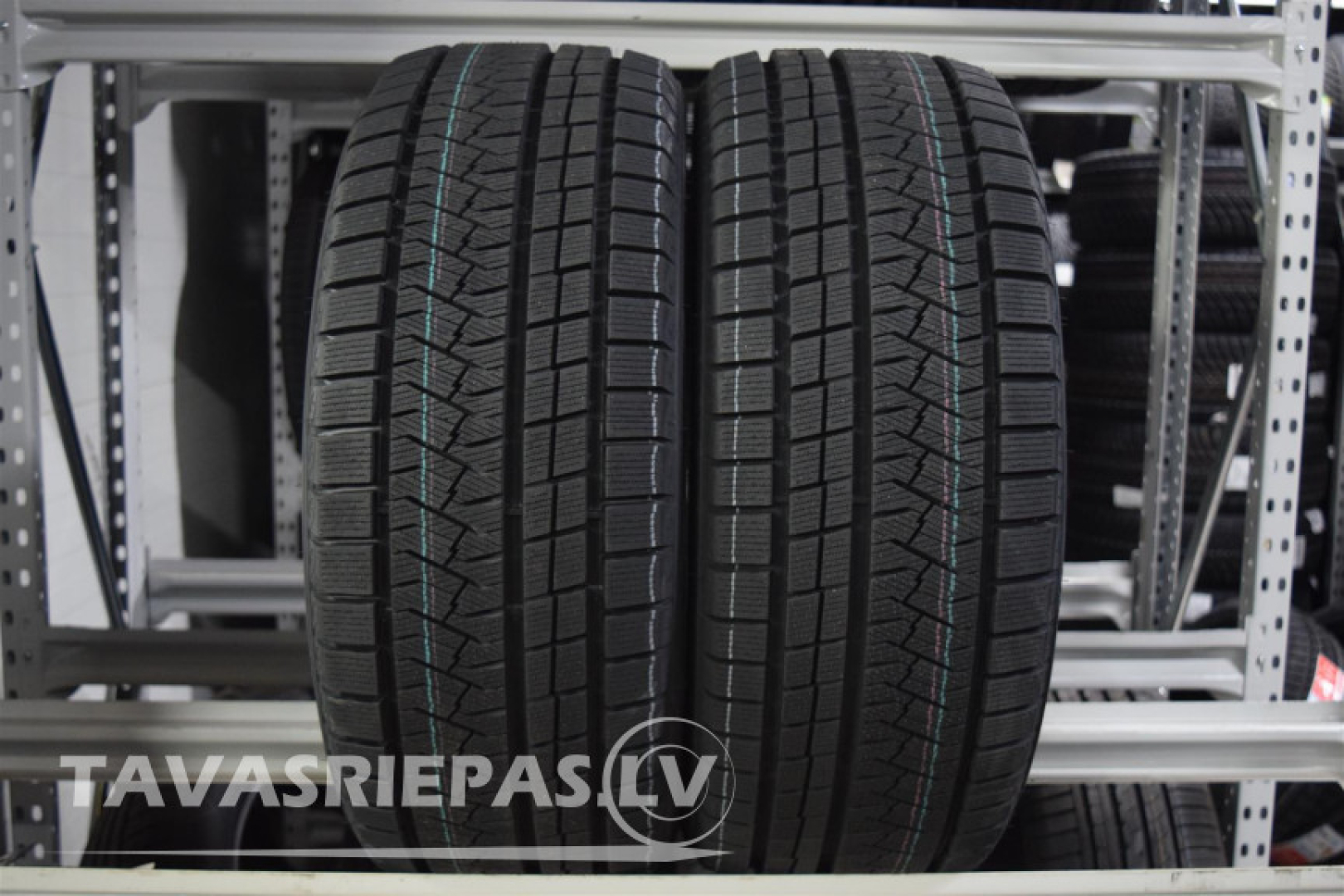 Triangle SnowLink PL02 245/45R18 100 V