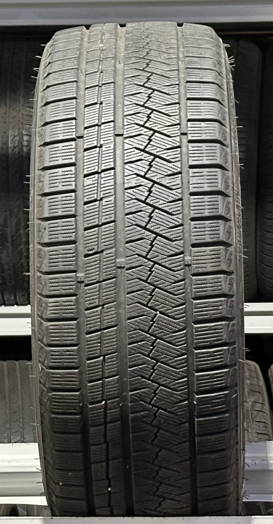 Triangle SnowLink PL02 225/40R19 93 V