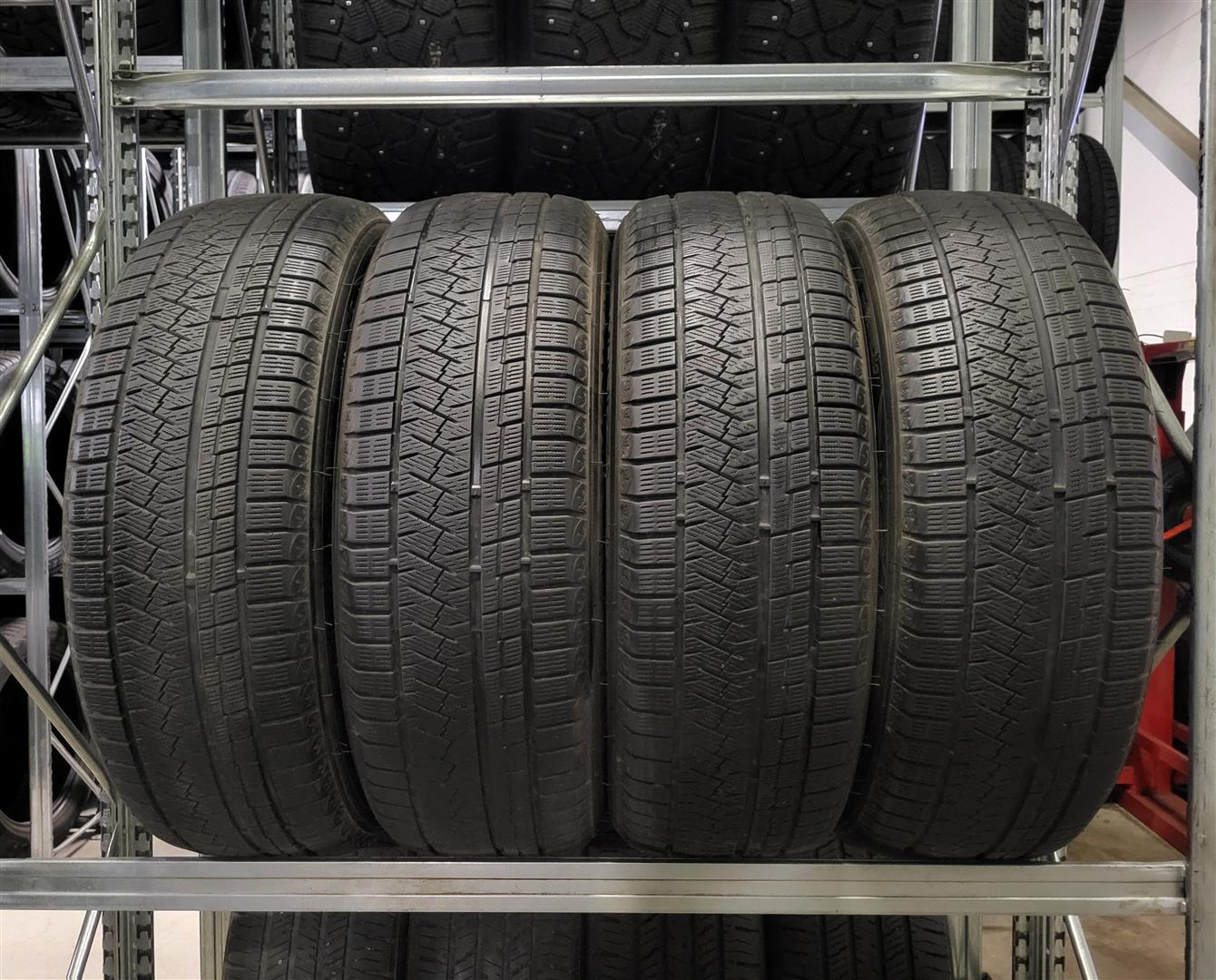 Triangle SnowLink PL02 225/60R18 104 V Friction tires