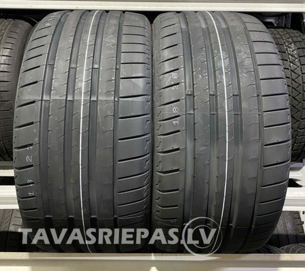 Bridgestone Potenza Sport 295/35R20 105 Y Summer tires