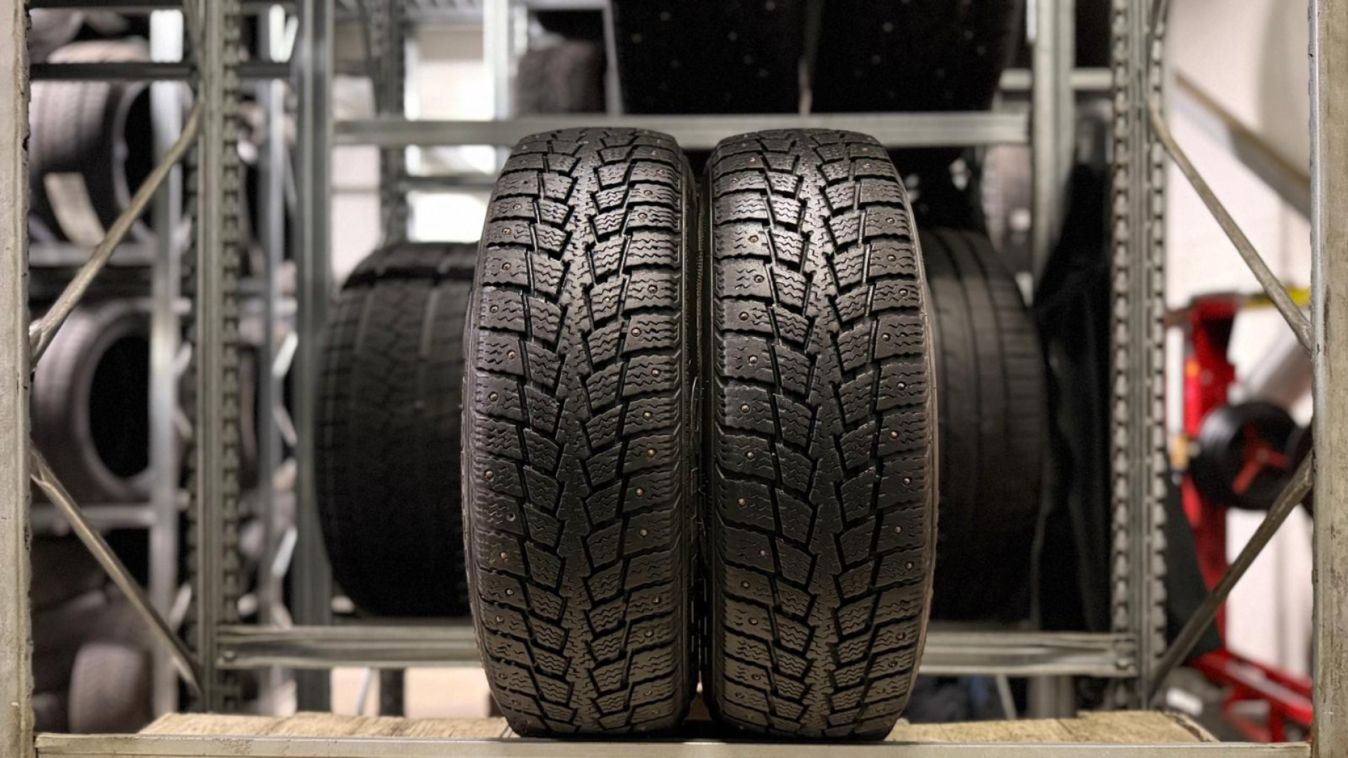 Kumho Power Grip KC11 195/70R15C 104/102 Q Шипованные шины