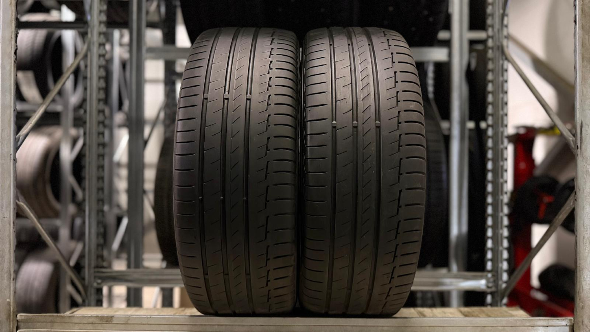 Continental PremiumContact 6 235/60R18 103 V Suverehvid