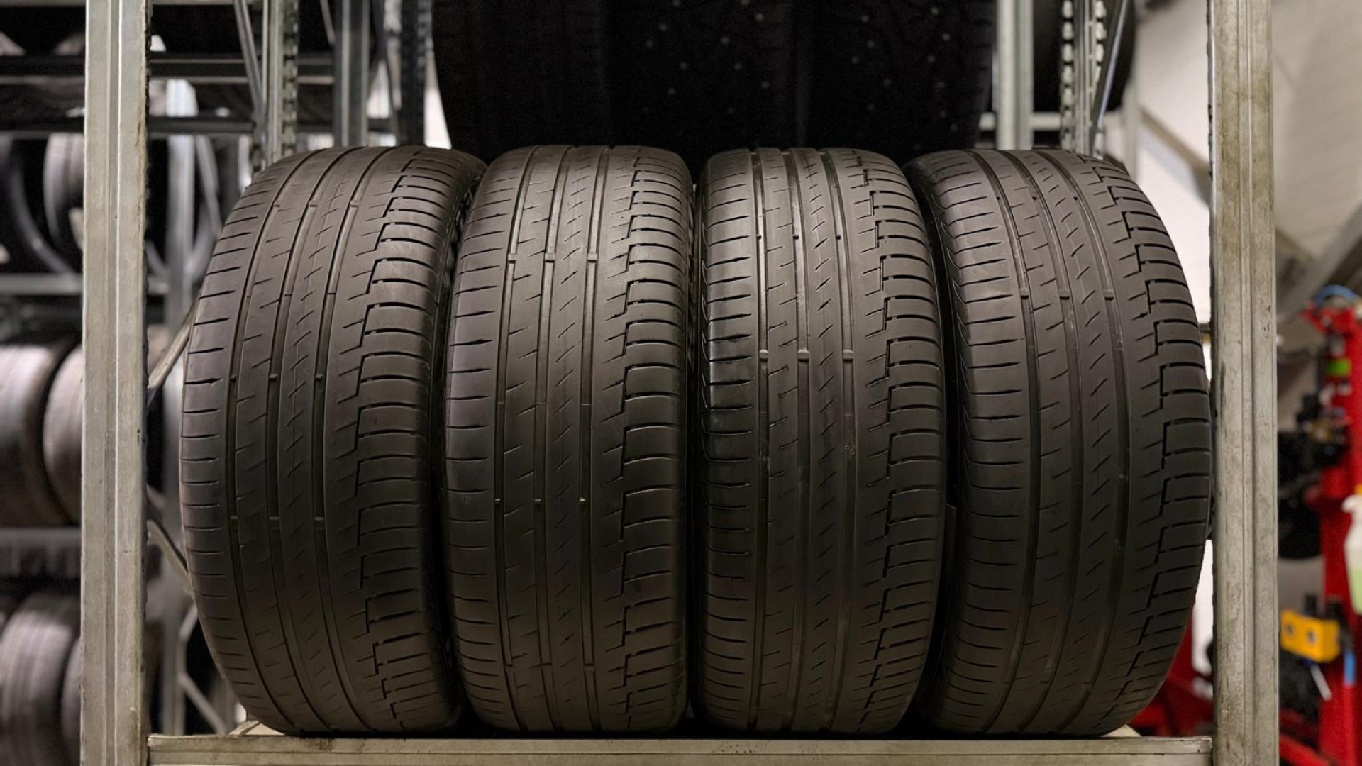 Continental PremiumContact 6 235/55R18 100 V Suverehvid