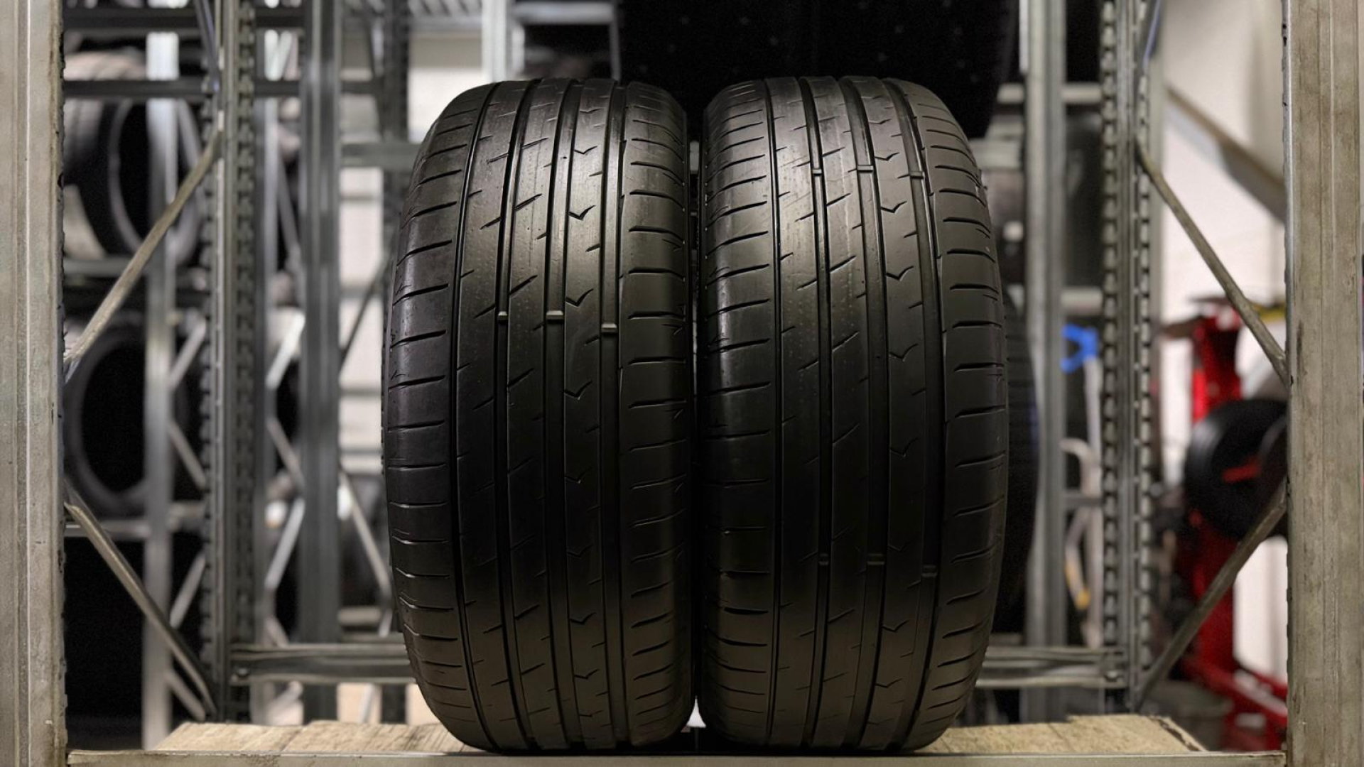 Toyo PROXES SPORT 2 235/50R20 104 Y Летние шины