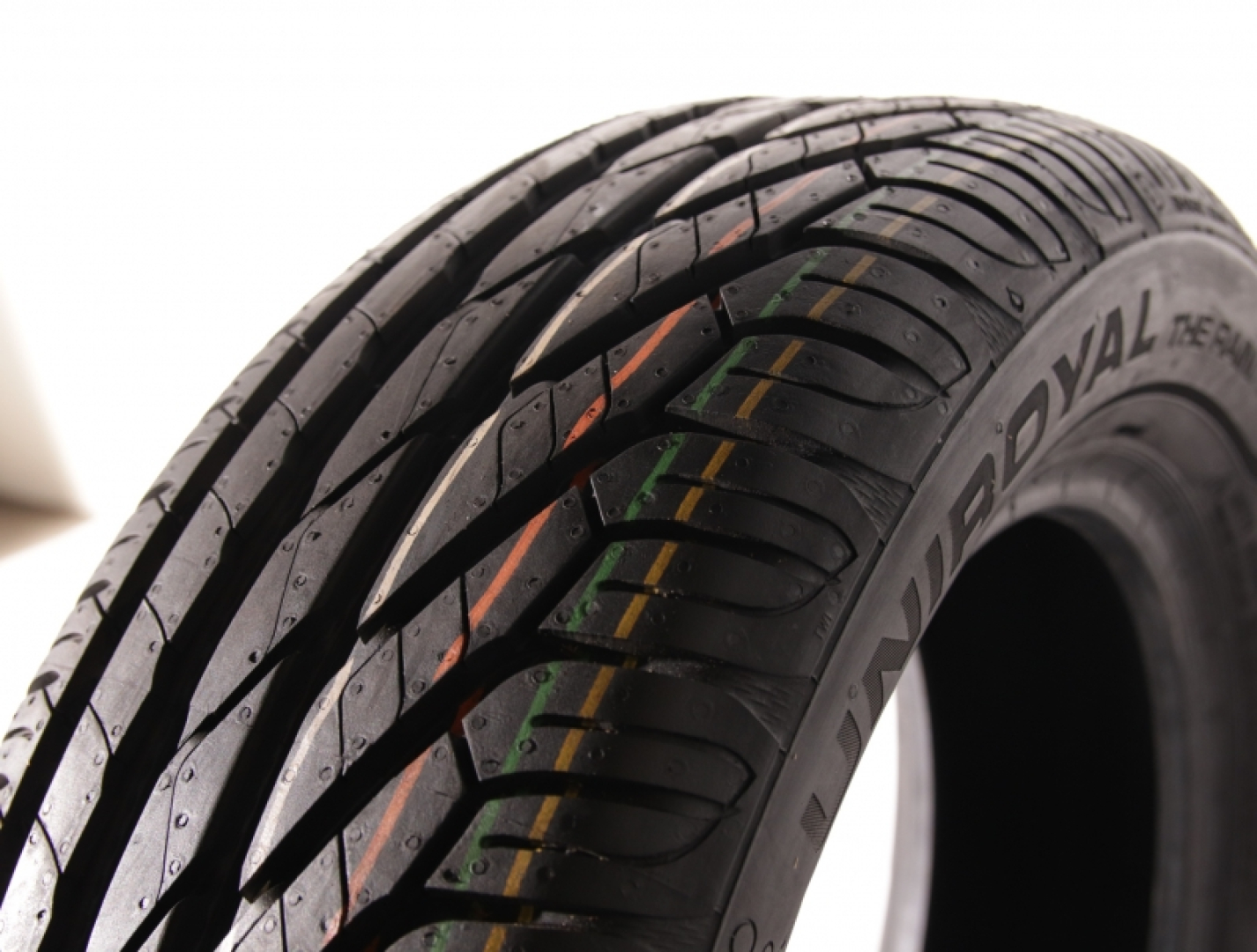 Uniroyal RainExpert 3 DOT2017-2018 175/65R15 84 T Suverehvid