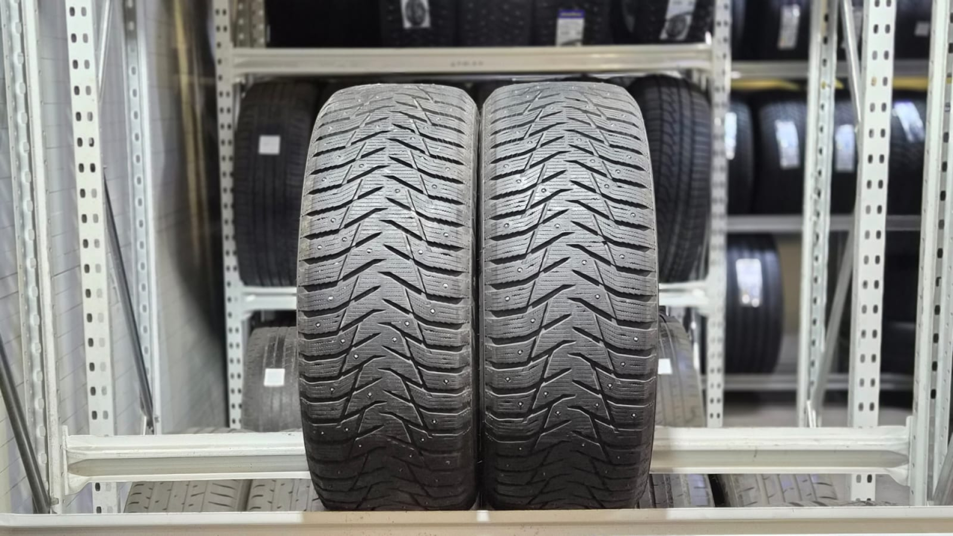 Sailun Ice Blazer WST3 235/55R17 103T Naast