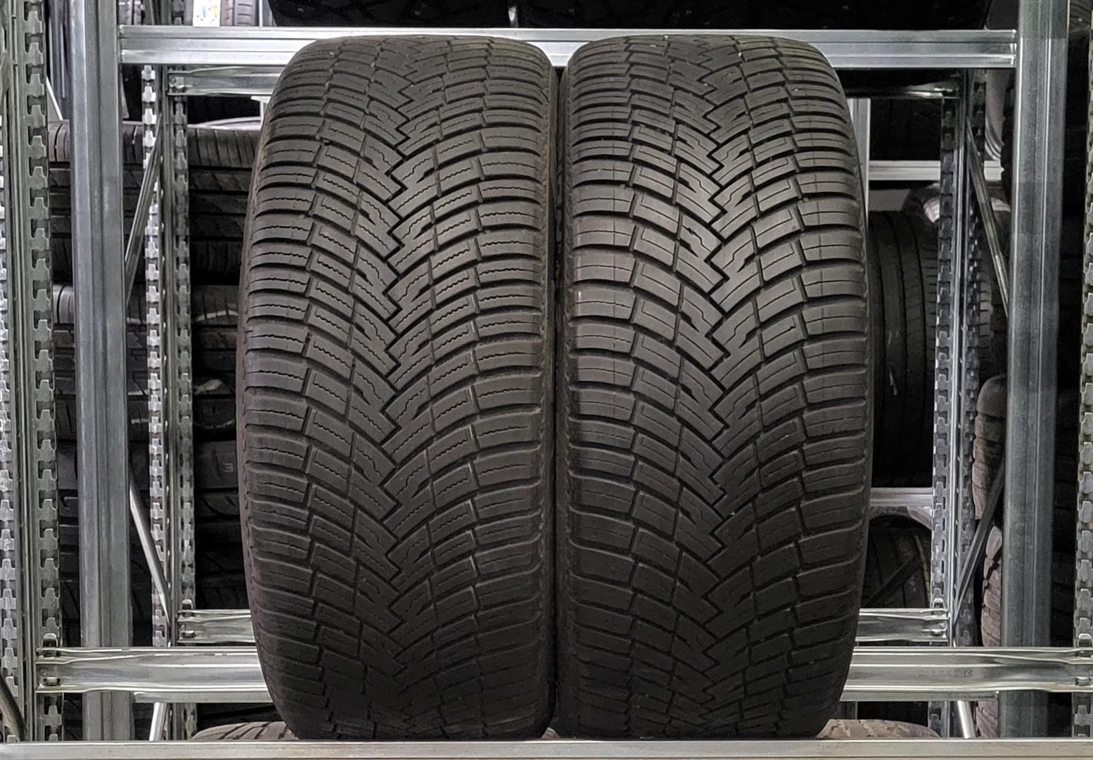 Pirelli Scorpion 2 255/45R19 104 H VOL Всесезонные шины