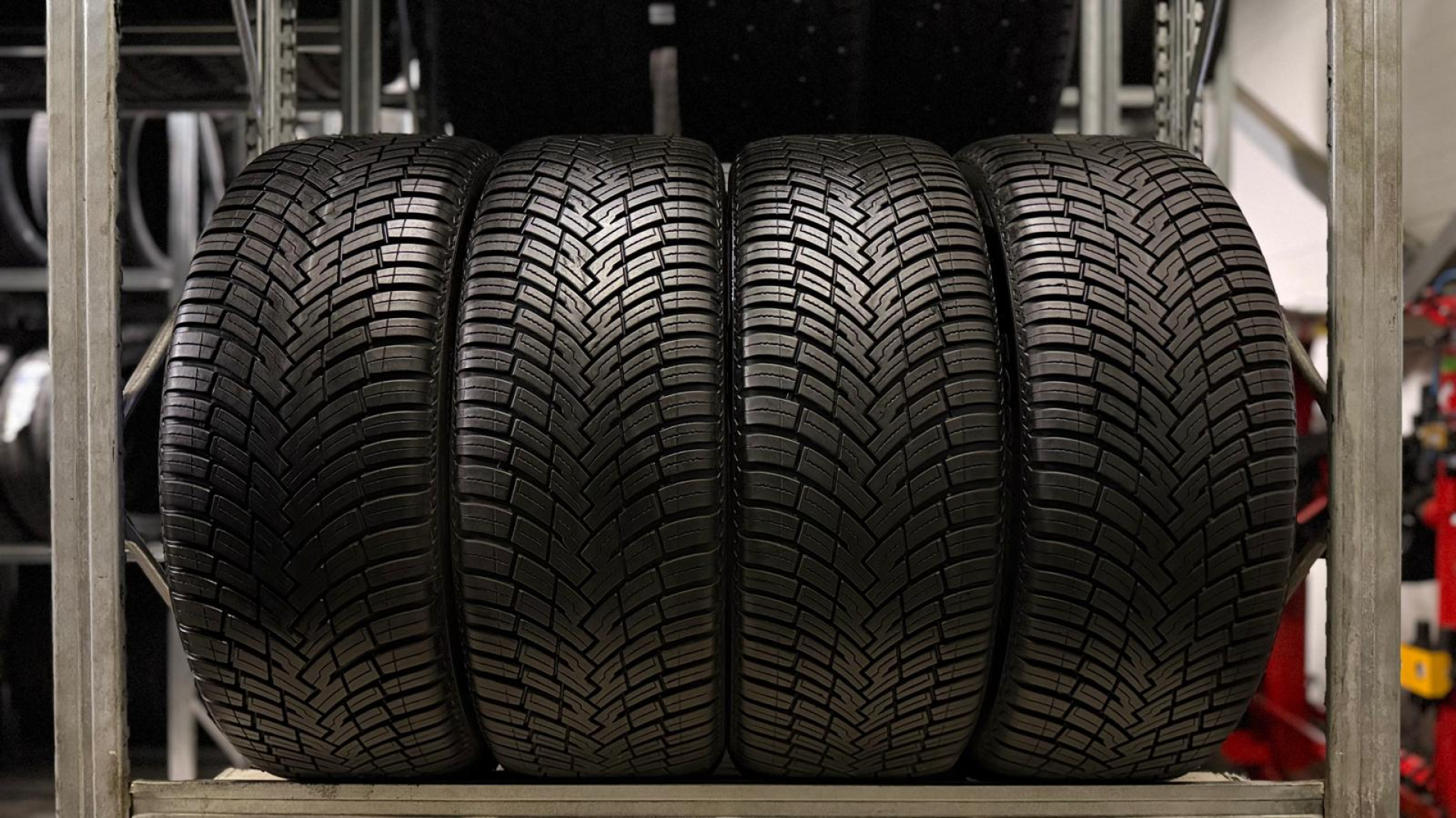 Pirelli Scorpion 2 All Season 235/50R19 103 H VOL Всесезонные шины