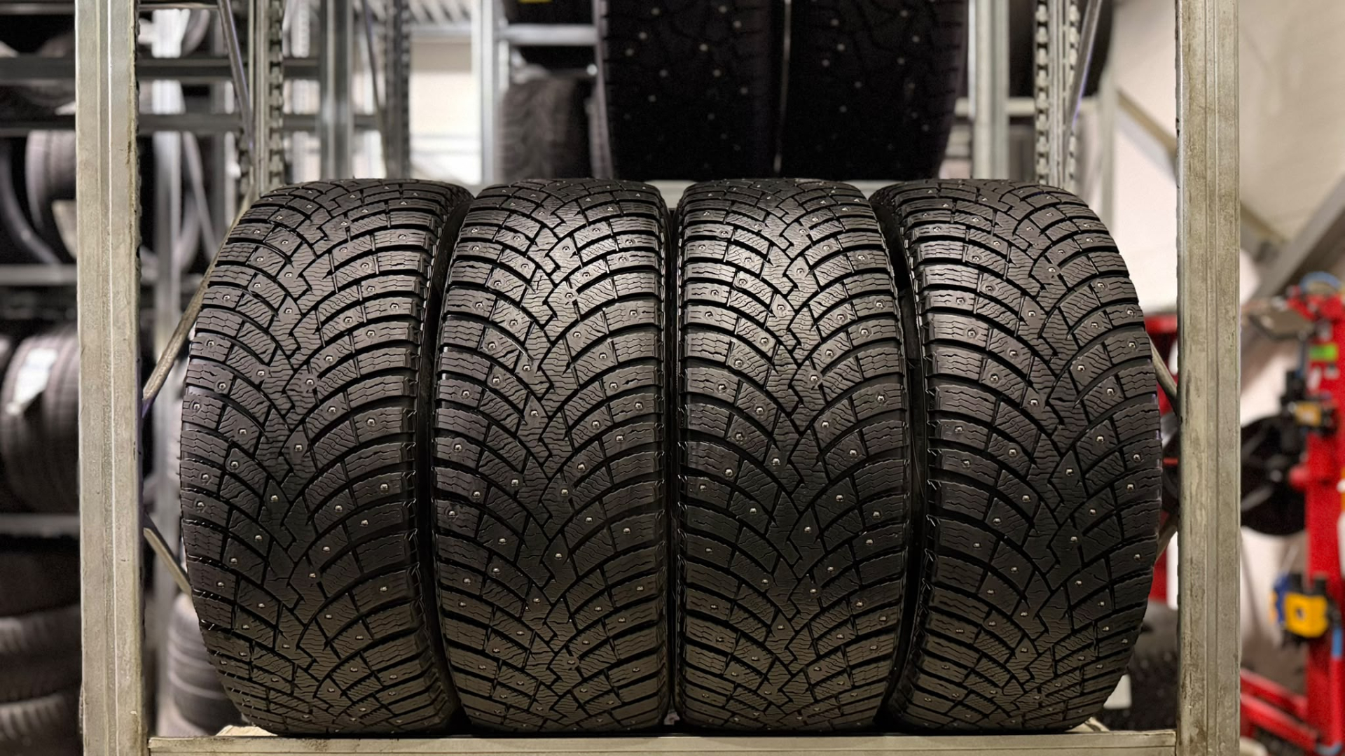 Pirelli Scorpion Ice Zero 2 235/55R18 104 H