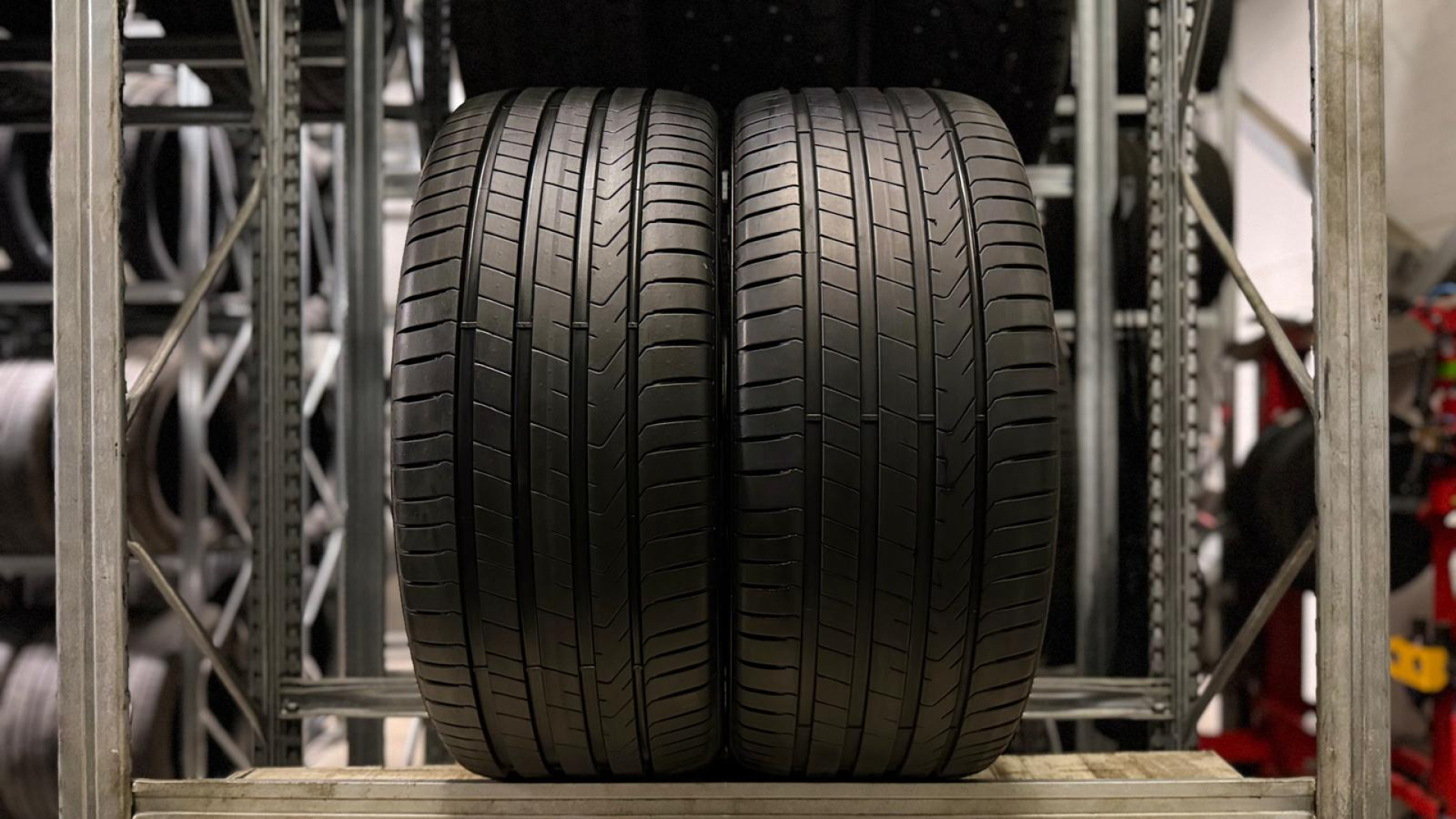 Pirelli Scorpion 265/40R22 106 H VOL Summer tires