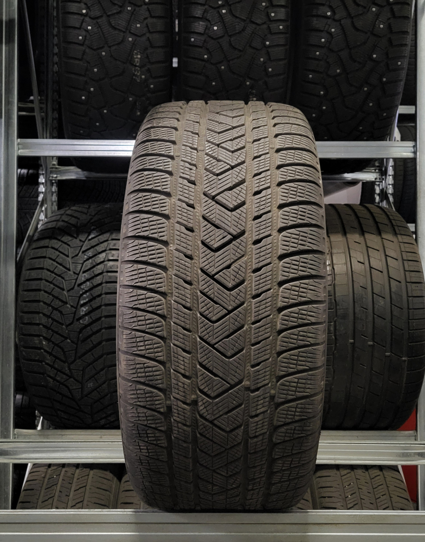 Pirelli Scorpion Winter 275/40R21 107 V N0