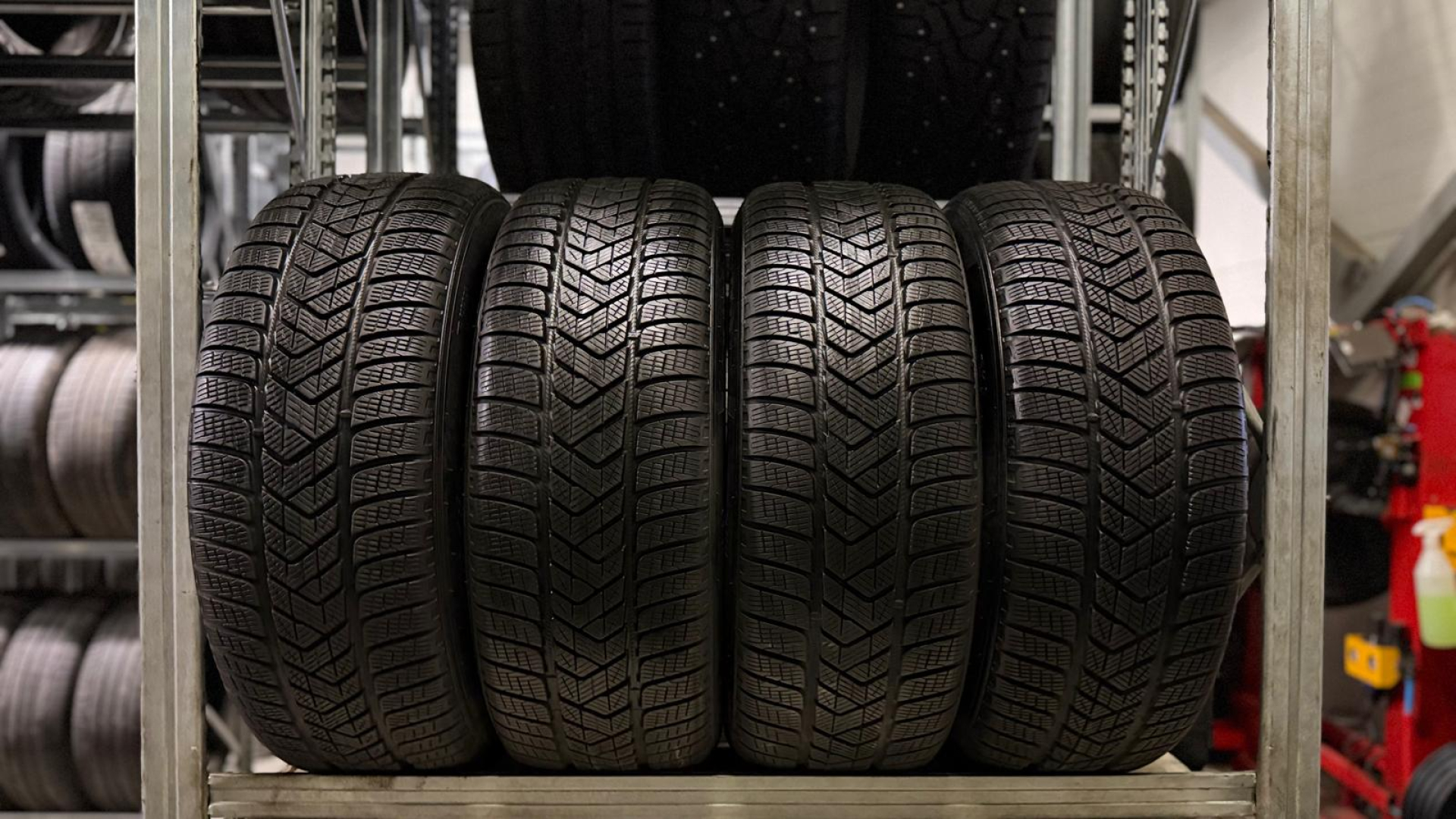 Pirelli Scorpion Winter 235/60R18 103 H MO