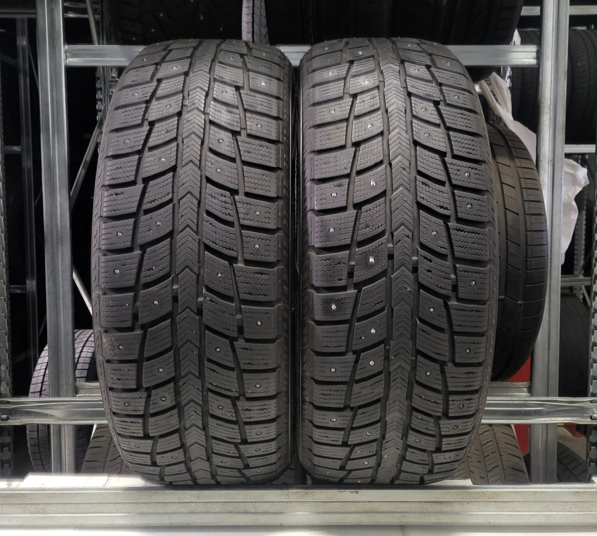 Dynamo Snow-h Mwh03 215/55R18 95 T Naastrehvid
