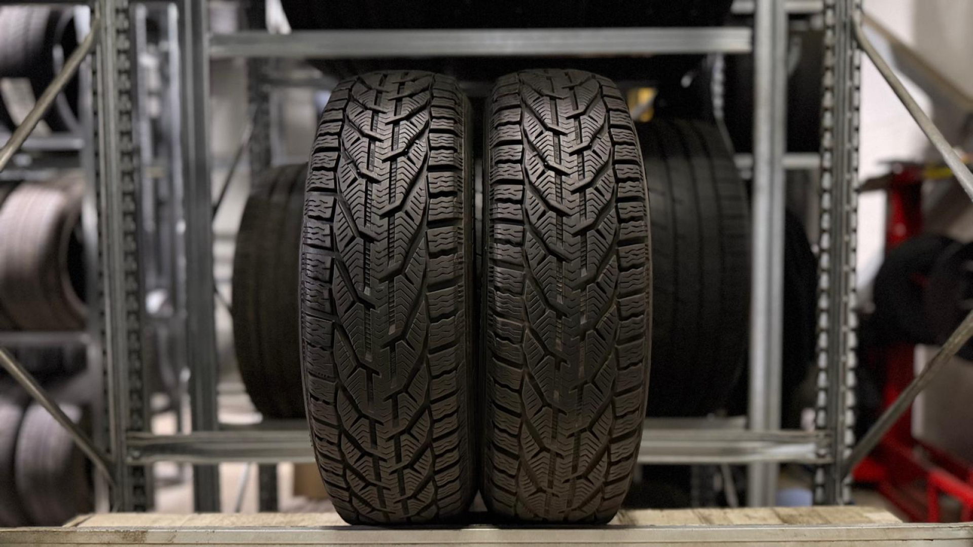 Kormoran Snow 185/65R15 92 T Lamellrehvid