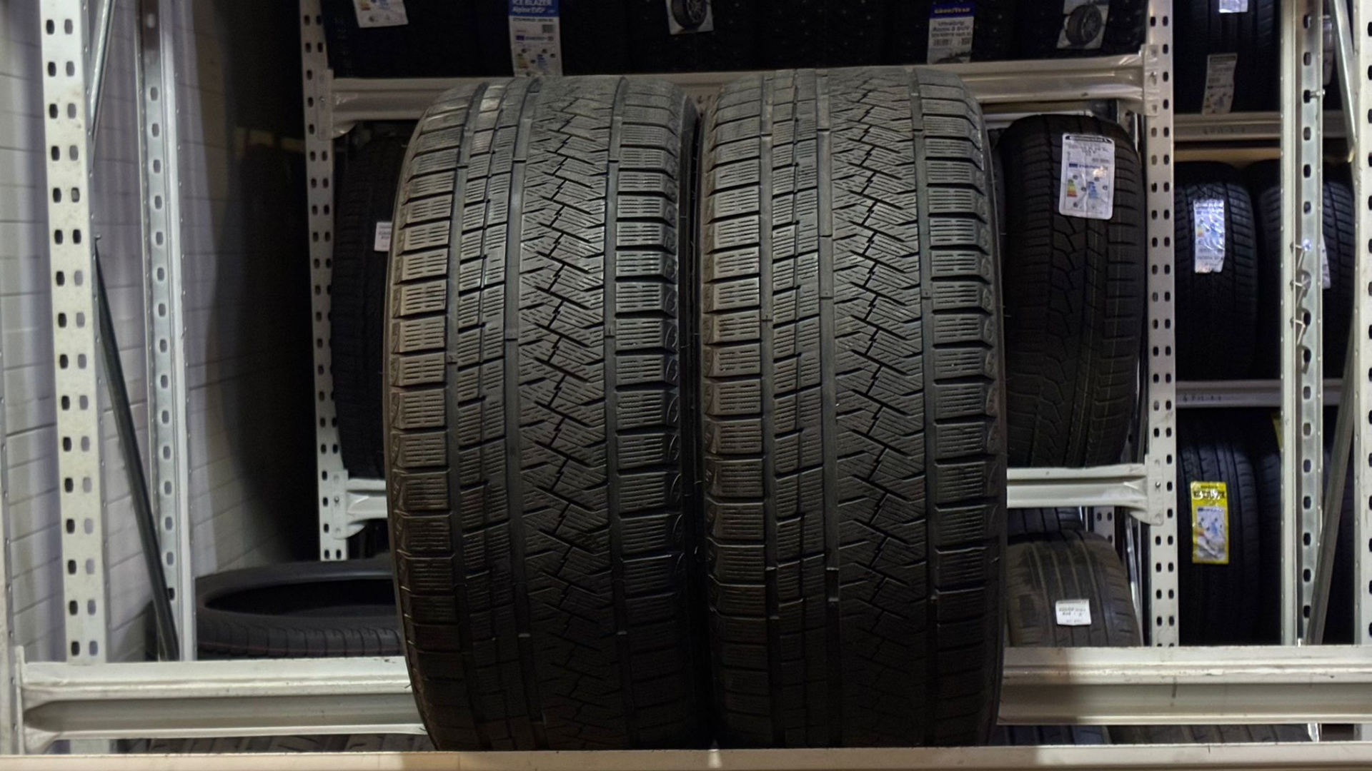 Triangle SnowLink PL02 245/40R19 98 V