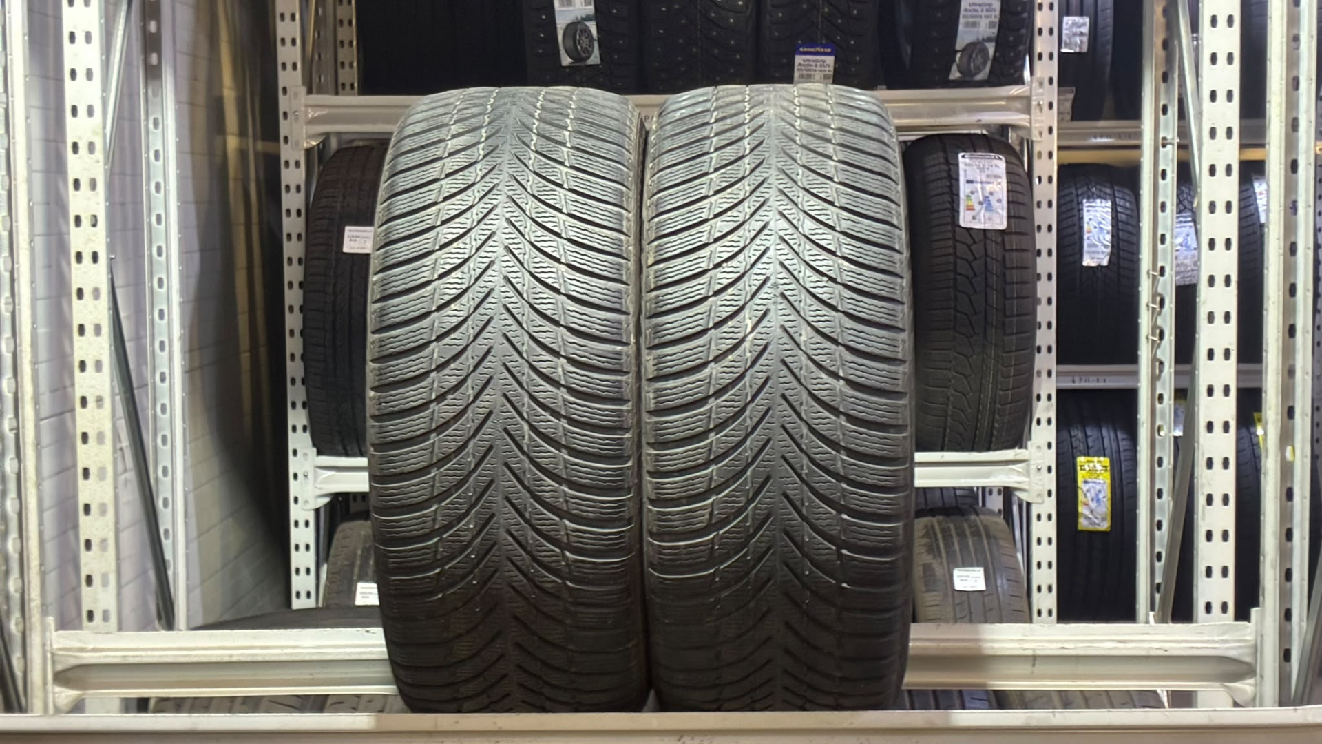 Nokian Snowproof 2 SUV 255/45R20 105 V Lamellrehvid