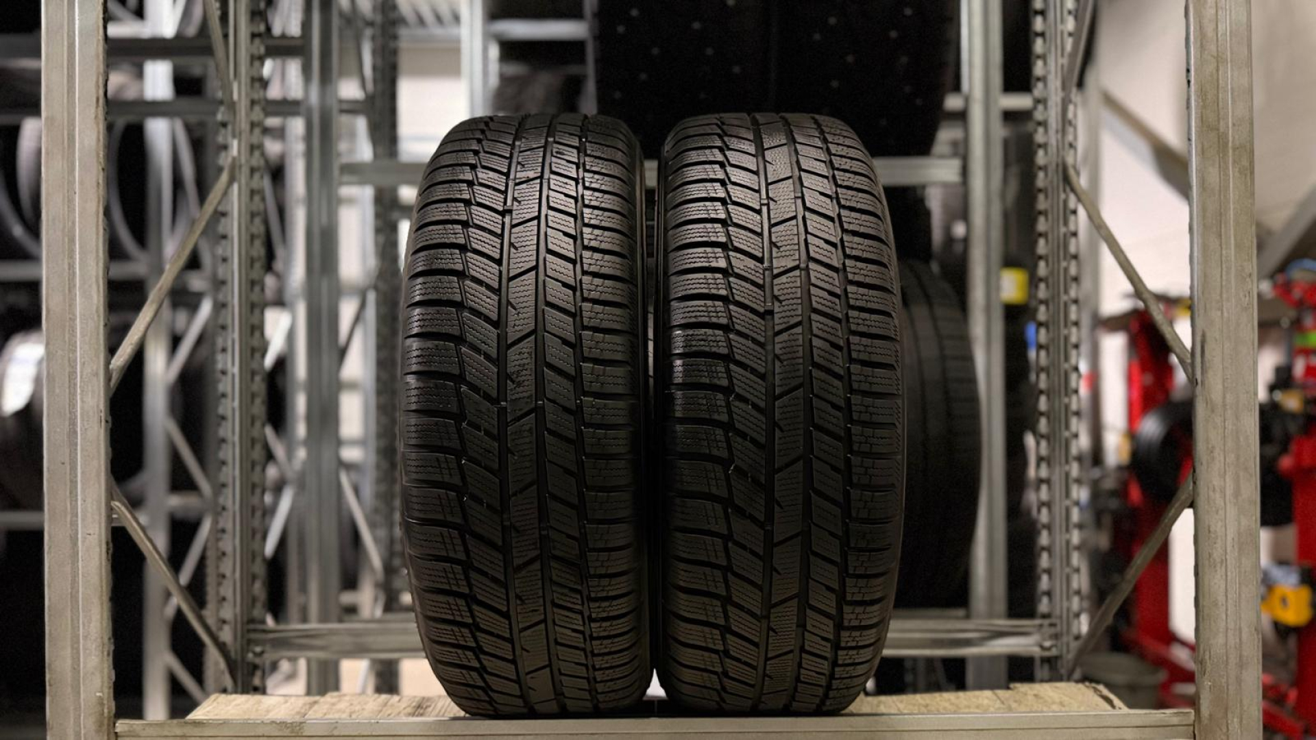 Toyo SNOWPROX S954 SUV 235/60R18 107 V Lamellrehvid