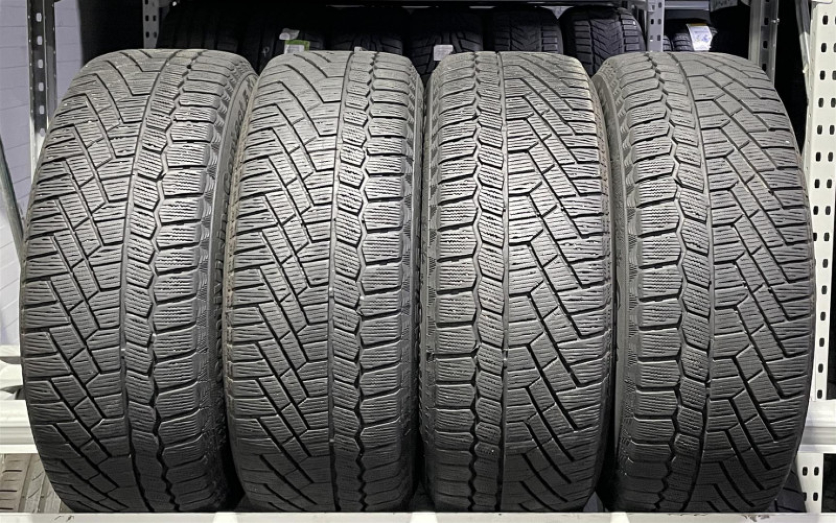 Gislaved Soft Frost 200 Suv 225/65R17 102 T Ламельные шины