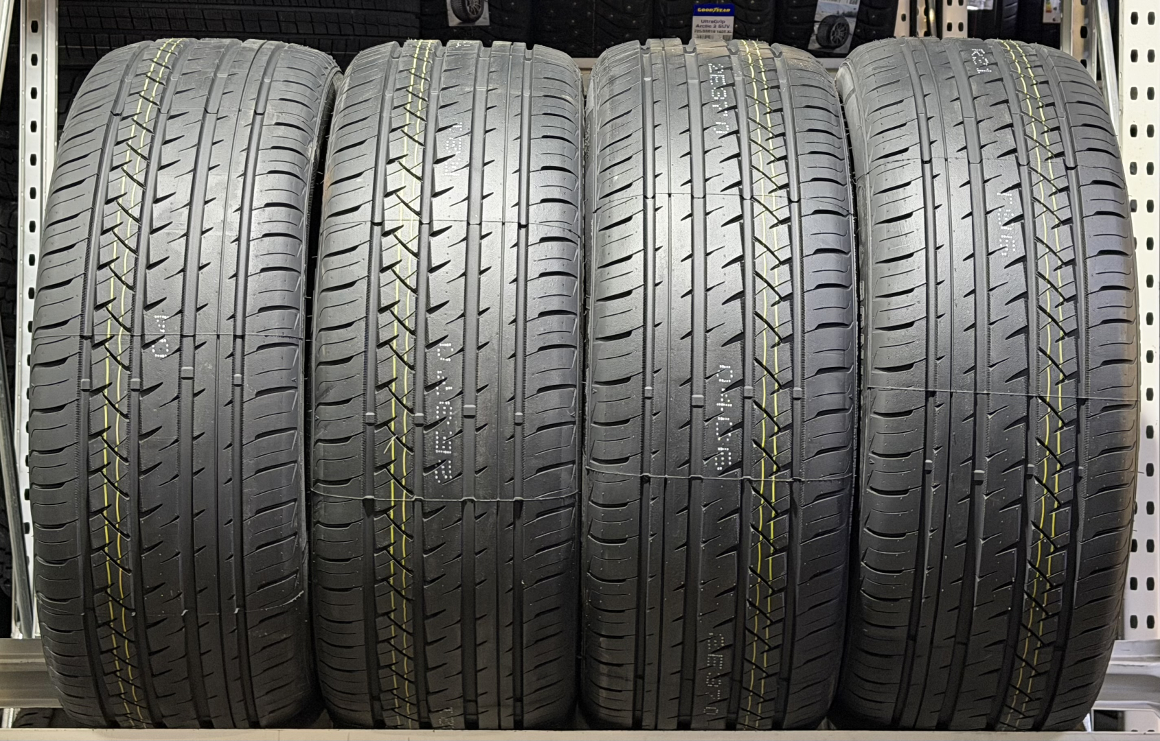 Sonix PRIME UHP 08 265/45R21 108 W Suverehvid