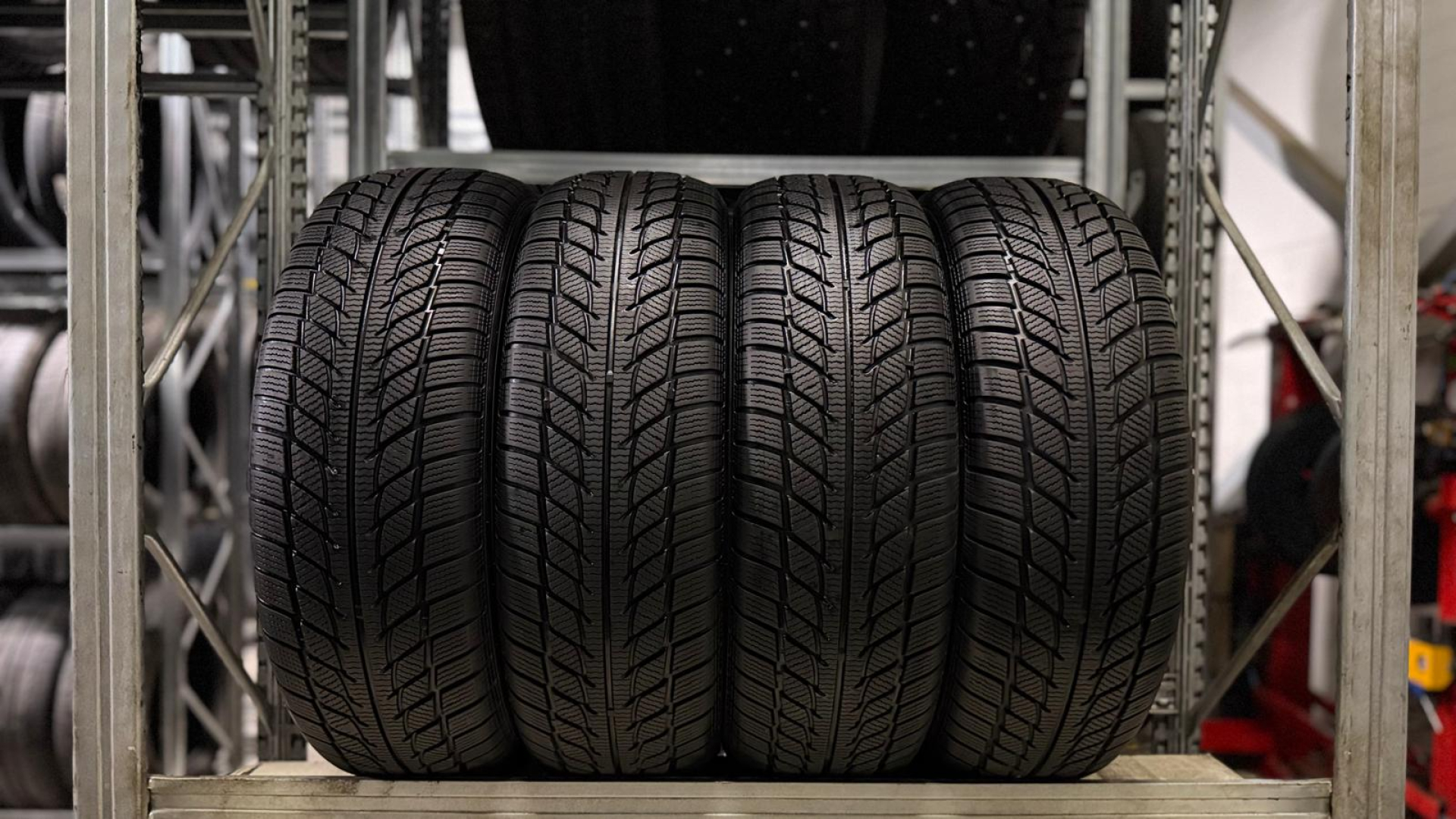 Westlake SW608 215/65R16 98 H Ламельные шины