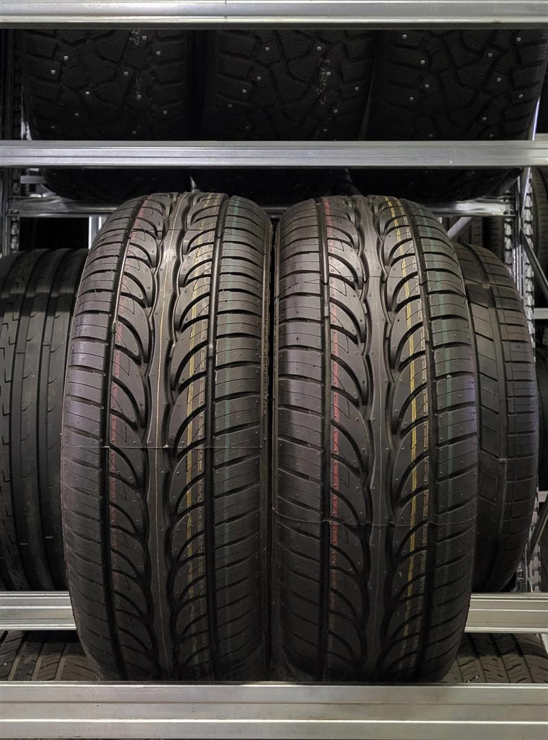 Interstate Touring IST-1 185/60R14 82 H Summer tires