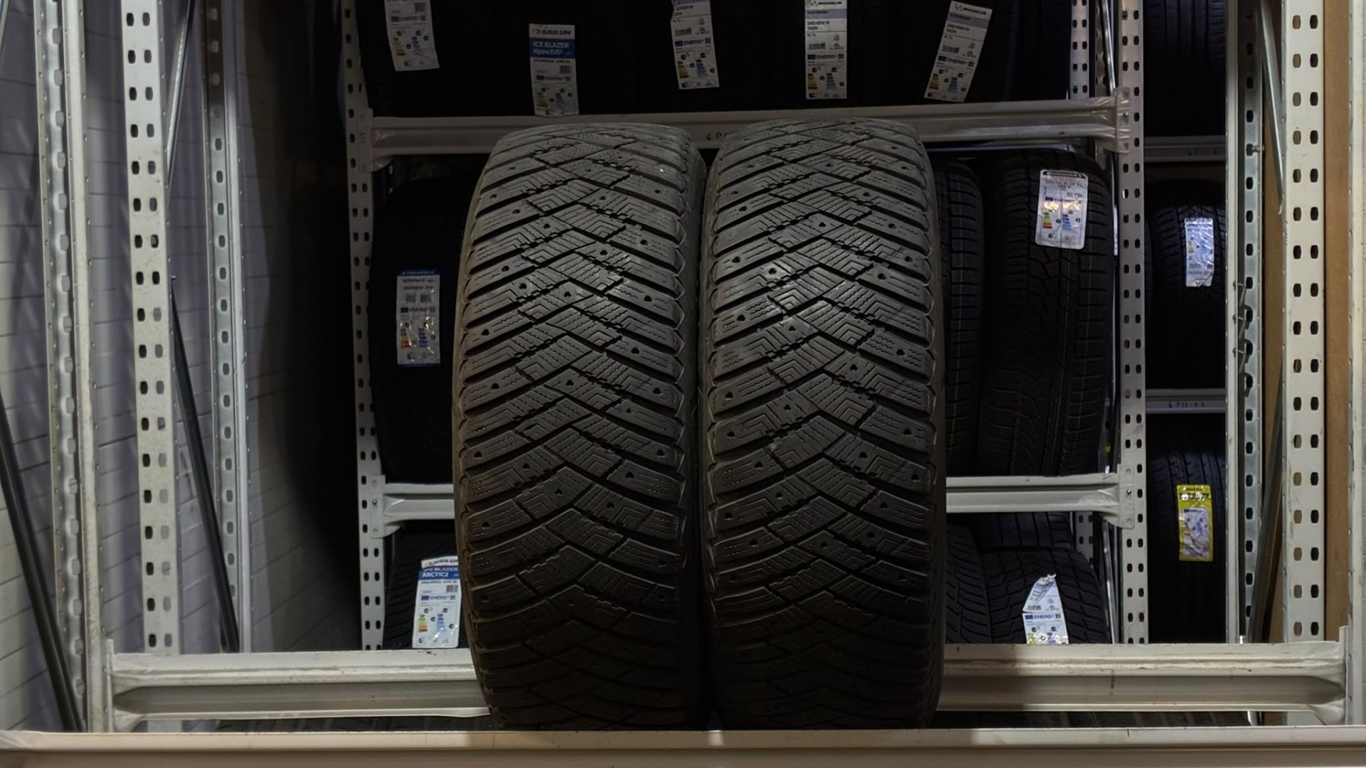 Goodyear Ultra Grip Ice Arctic SUV 4x4 235/55R19 105 T Ламельные шины