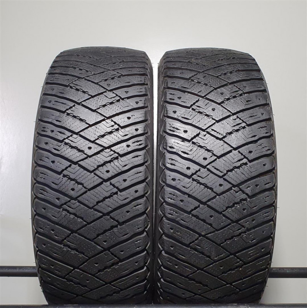 Goodyear UltraGrip Ice Arctic 235/55R18 104 T Ламельные шины