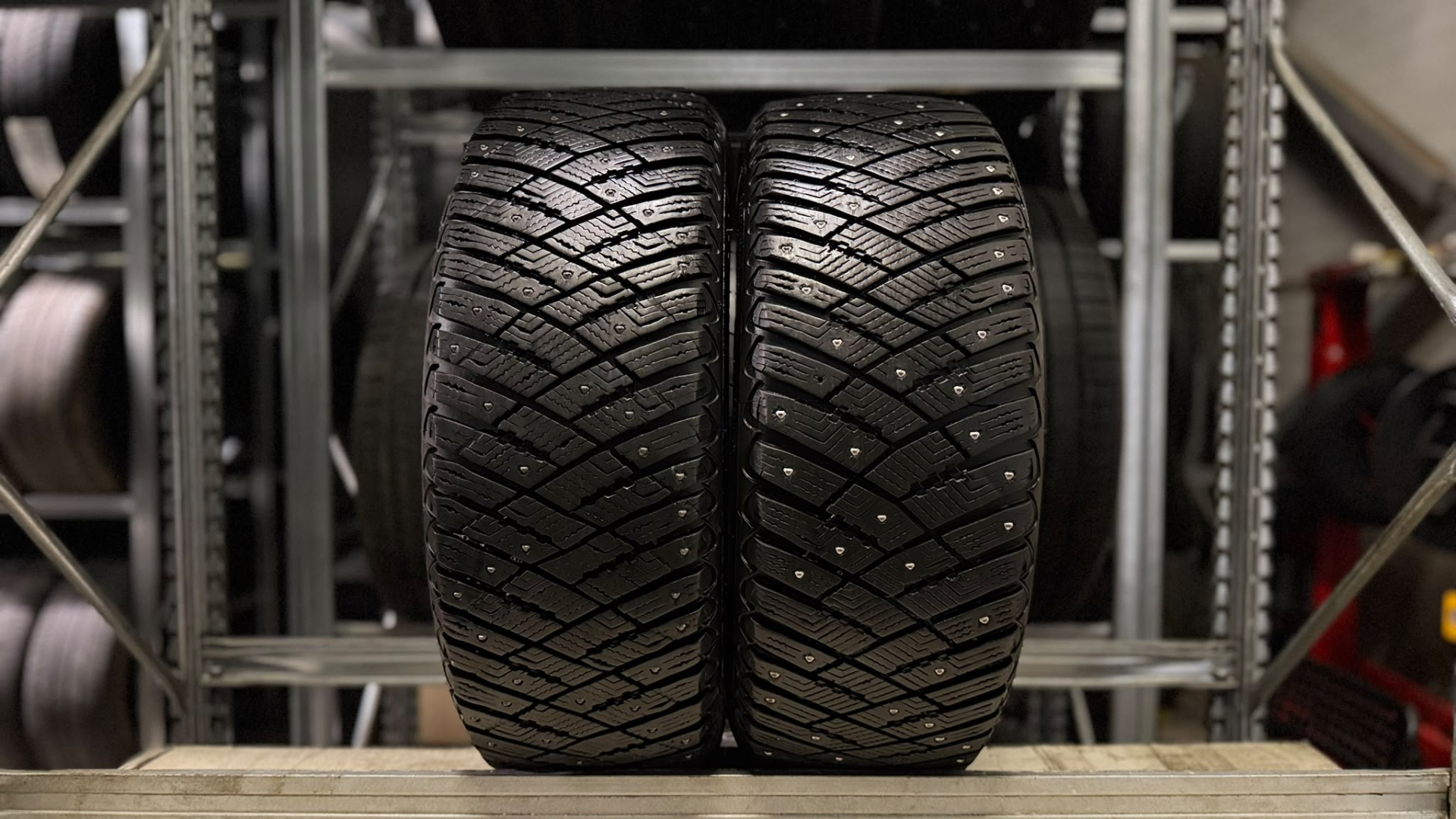 Goodyear UltraGrip Ice Arctic 205/55R16 94 T Naastrehvid