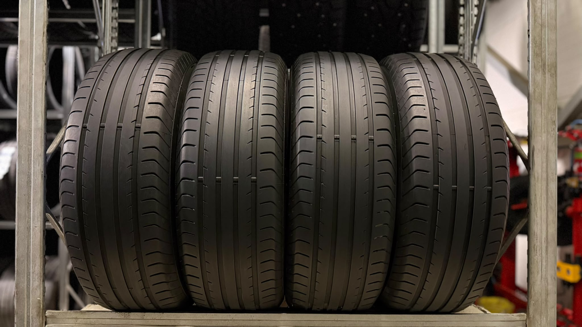 Vredestein ultrac cento 225/60R18 104 Y Suverehvid