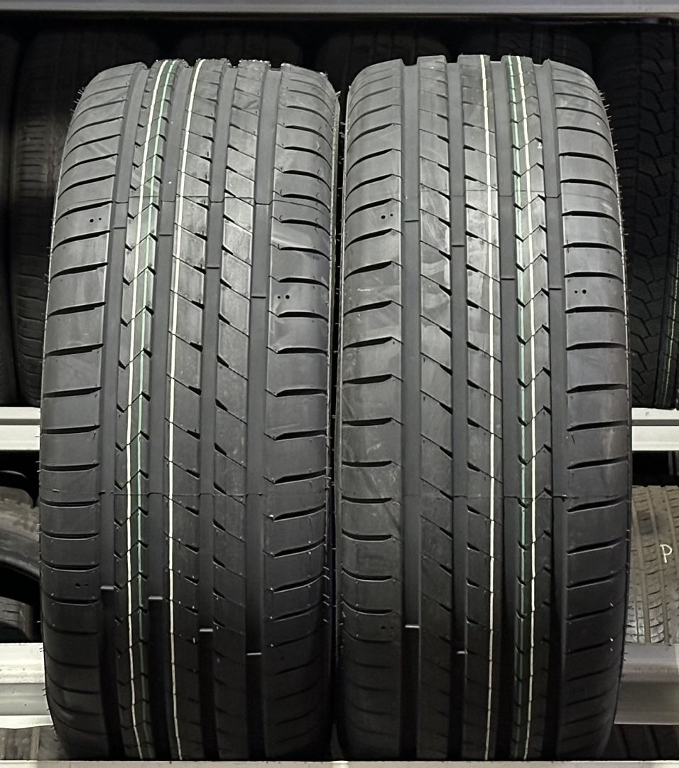 OVATION VI-882 245/45R18 100 W Summer tires