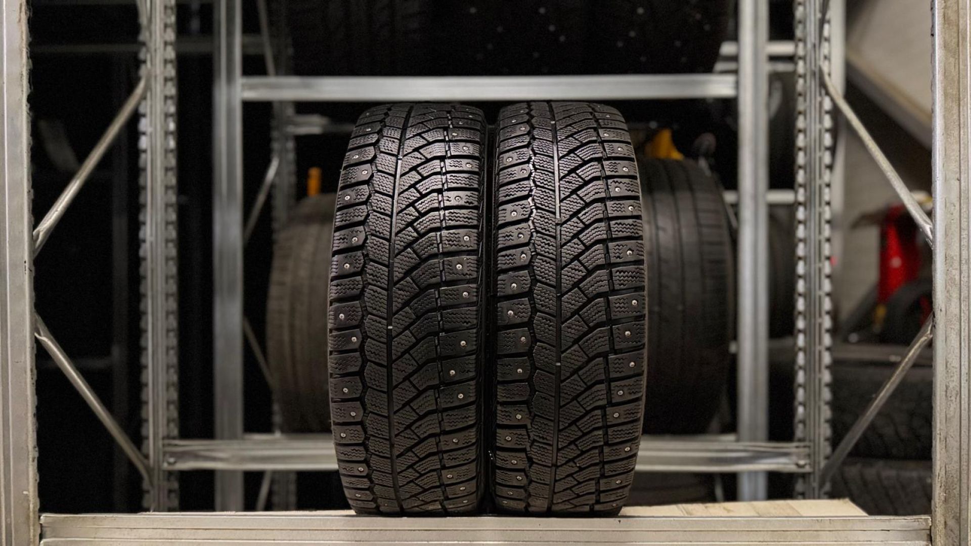 Viatti brina nordico 195/65R15 91 T Шипованные шины