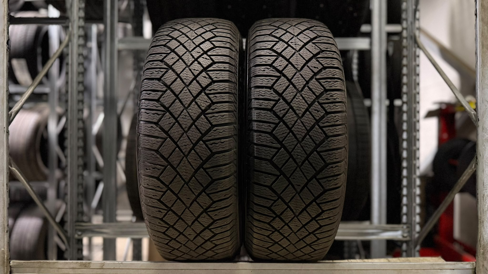 Continental VikingContact 7 235/55R19 105 T Lamellrehvid