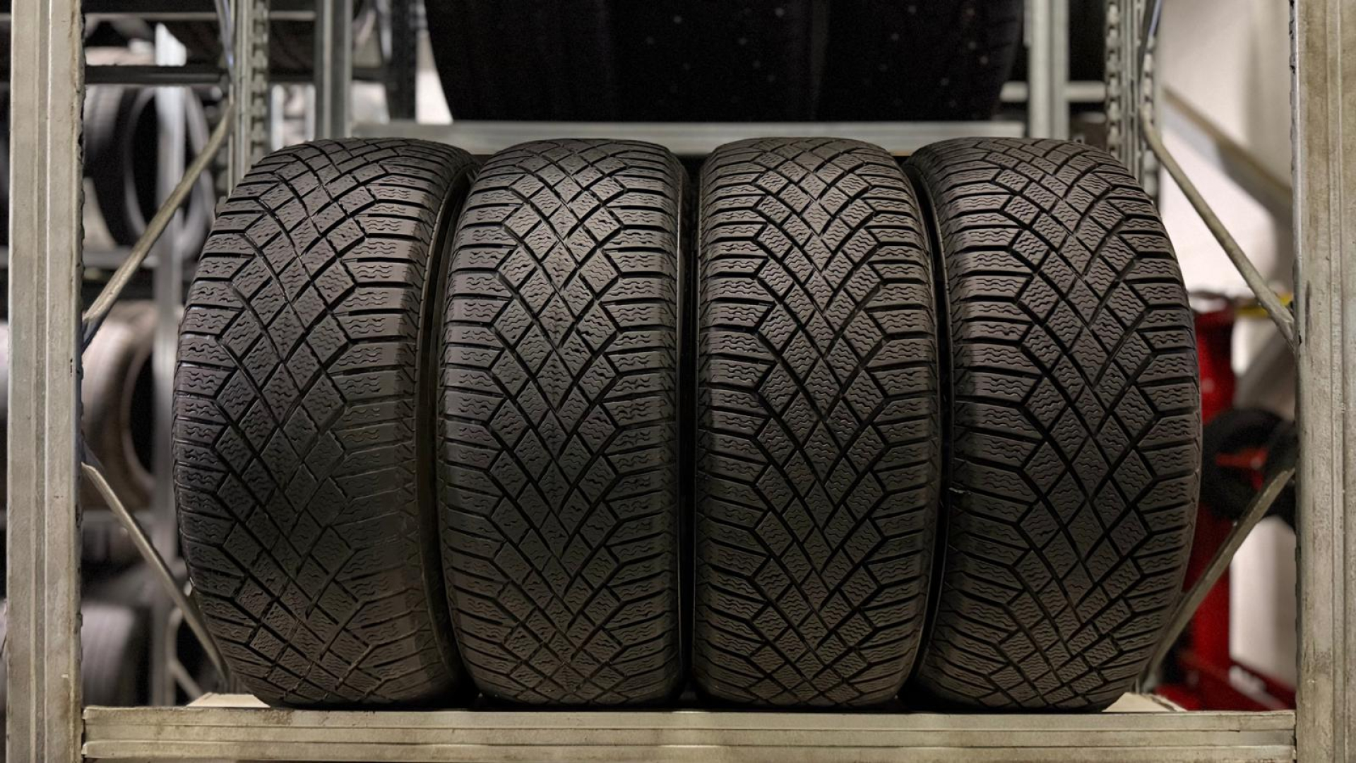 Continental VikingContact 7 185/65R15 92 T Lamellrehvid