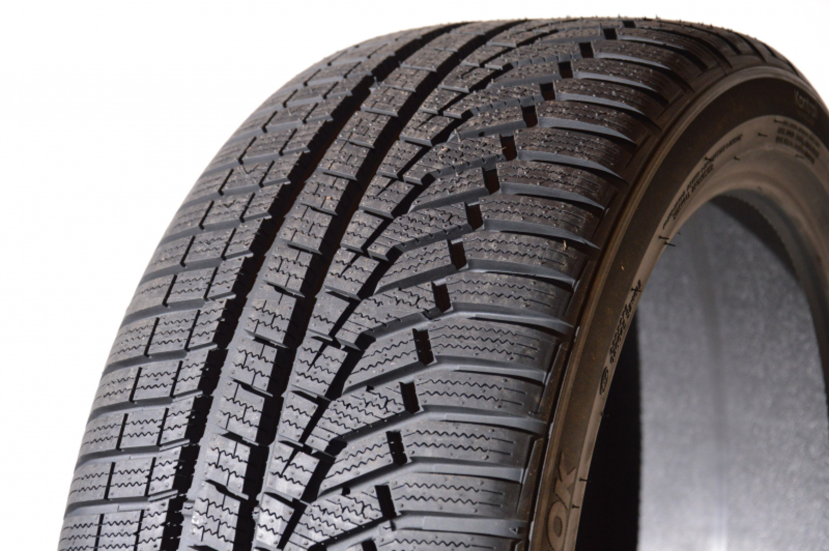 Hankook W320A 295/35R23 108 W AO Friction tires