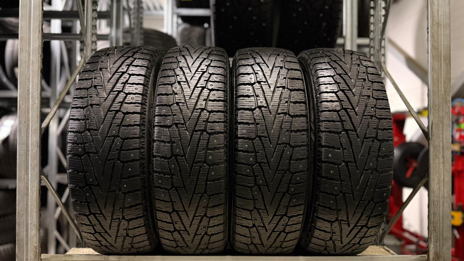 Nexen WINGUARD WINSPIKE SUV 225/65R17 106 T Шипованные шины