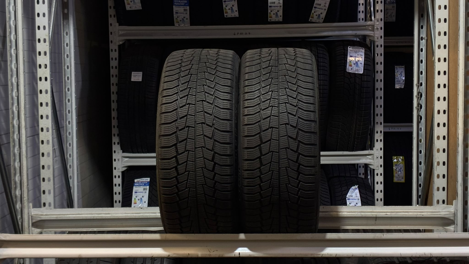 Viking WINTECH 225/40R18 99 V Lamellrehvid