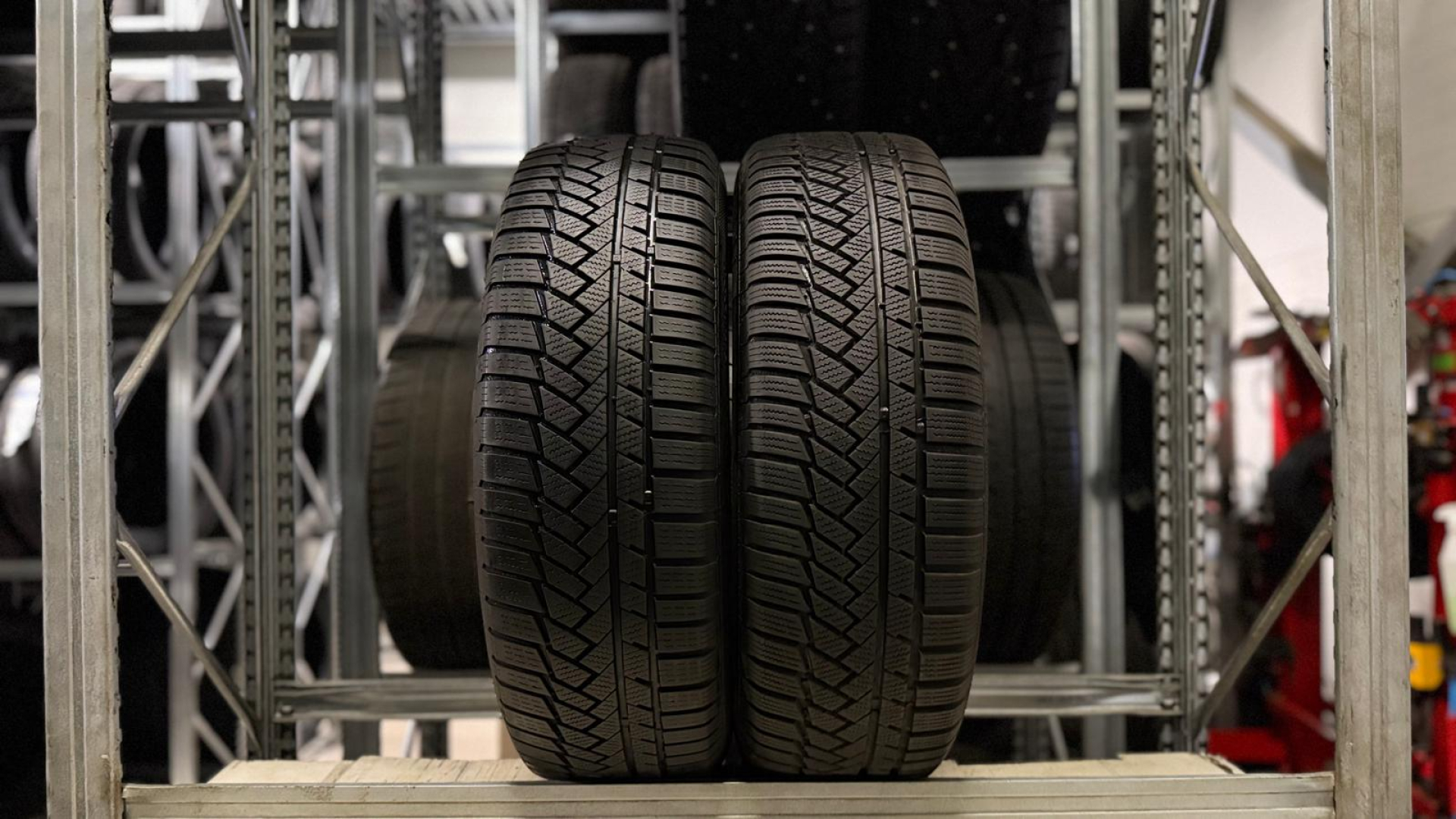 Continental Winter Contact TS850P SSR 215/60R18 102 T MOE