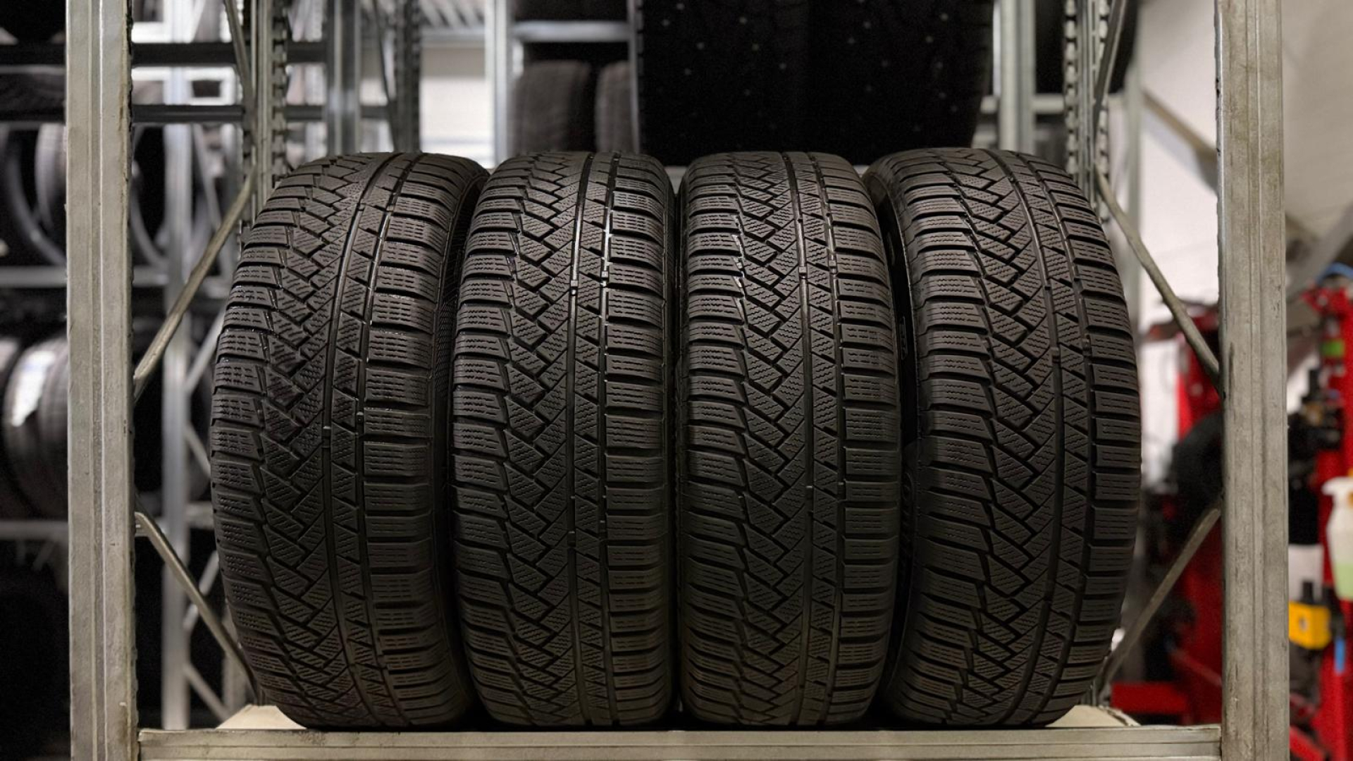 Continental Winter Contact TS850P SSR 215/60R18 102 T MOE