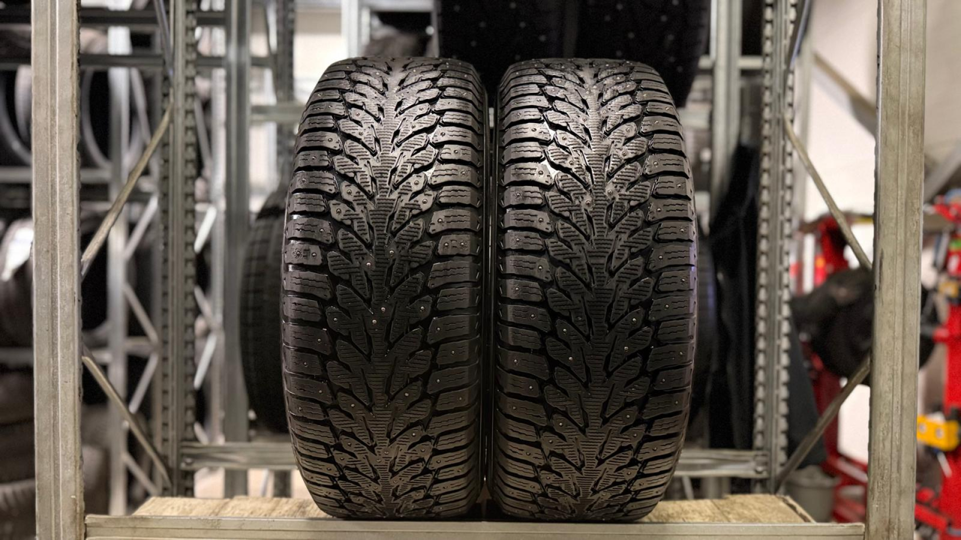 Kumho Winter Craft Ice WI32 Suv 265/65R17 116 T Шипованные шины