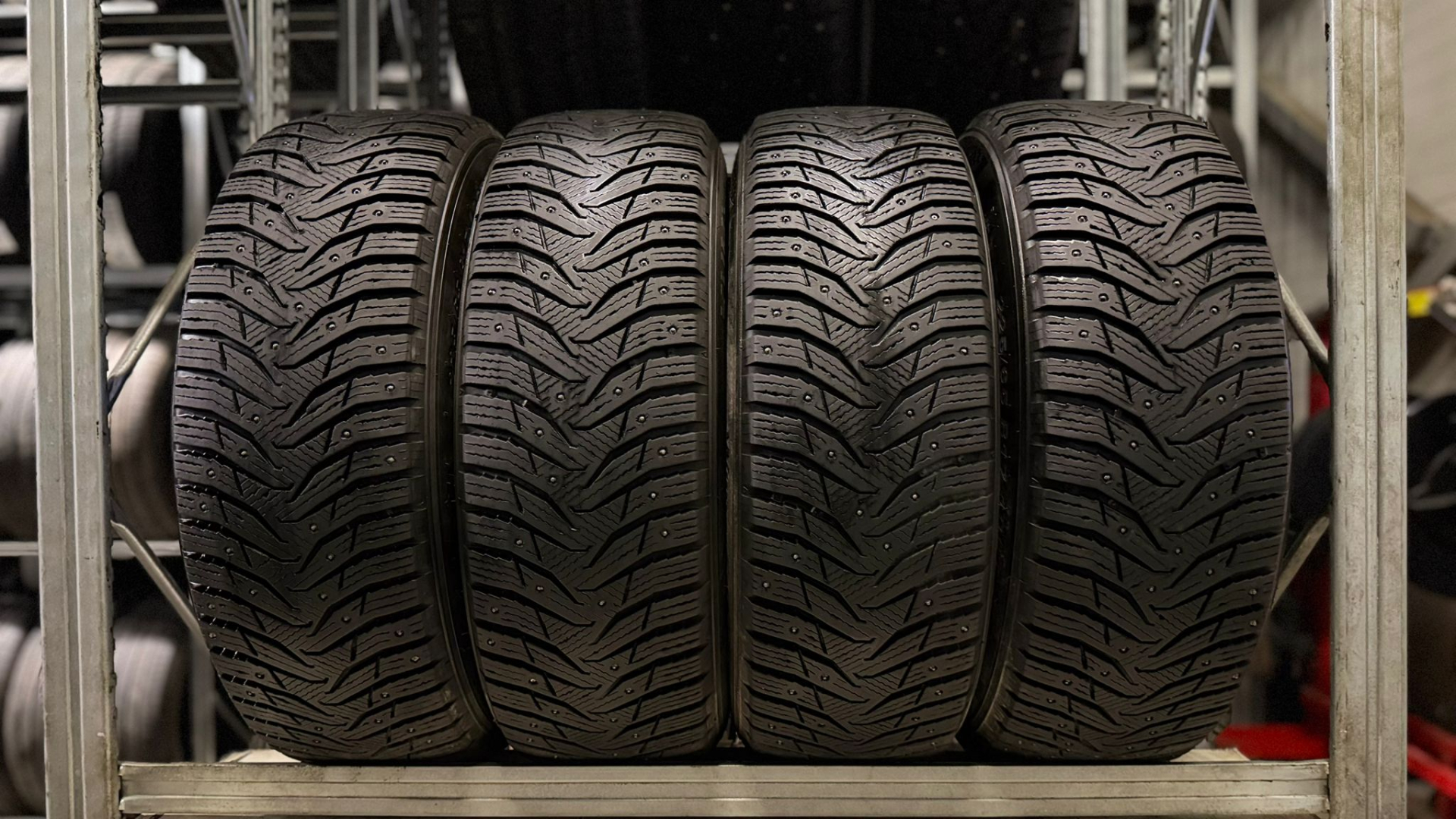 Kumho Winter Craft Ice WS31 SUV 225/65R17 102 T Шипованные шины