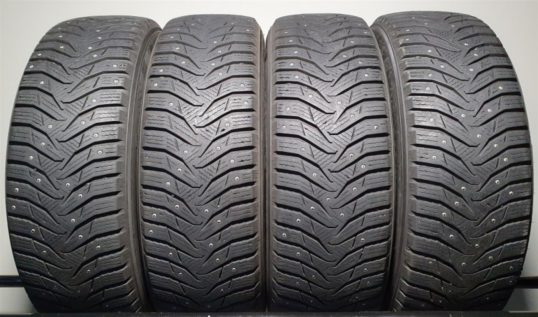 Kumho Winter Craft Suv Ws31 215/60R17 96 H Studded tires