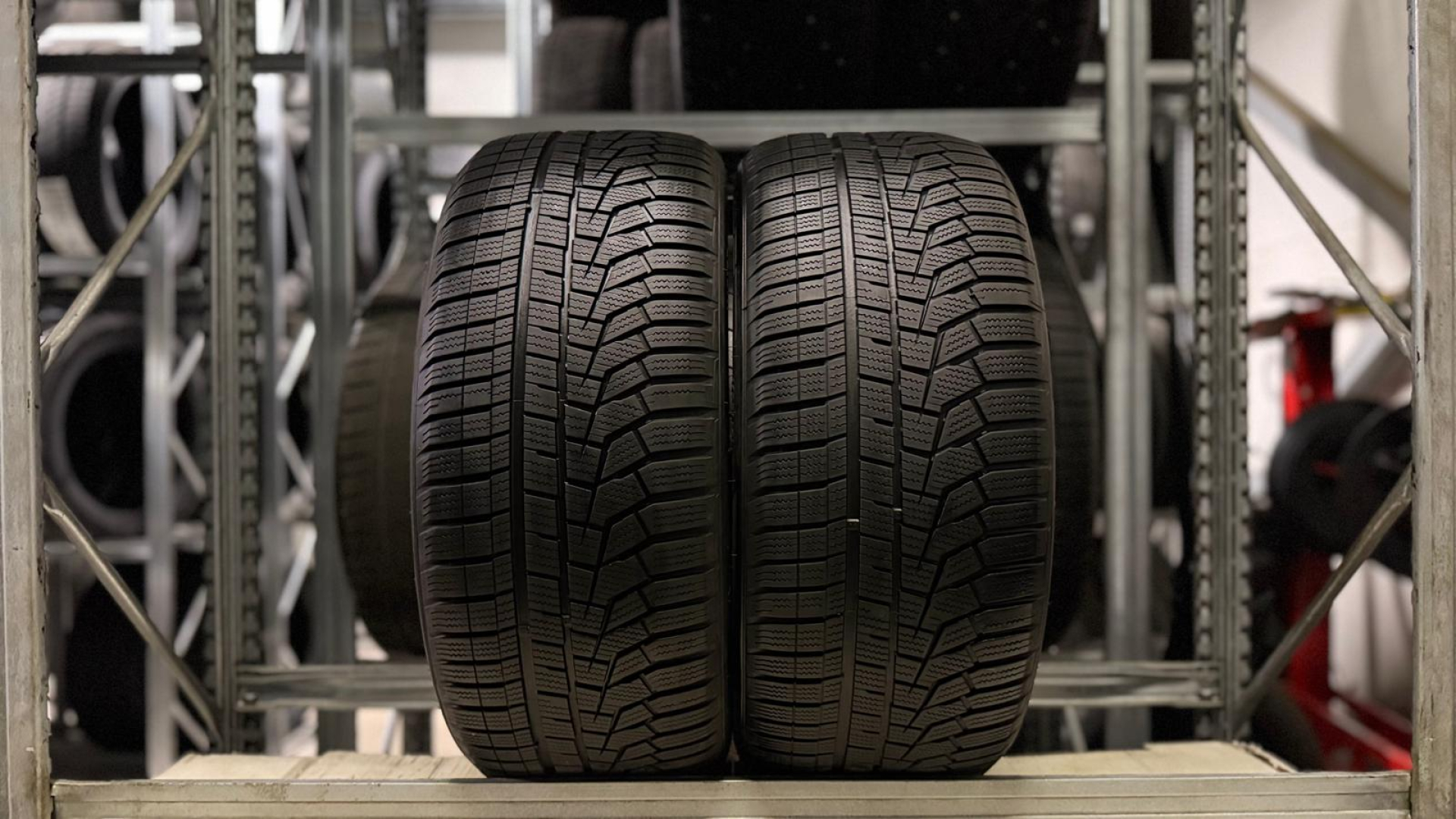 Hankook Winter I Cept Evo2 W320 215/60R16 99 H Lamellrehvid