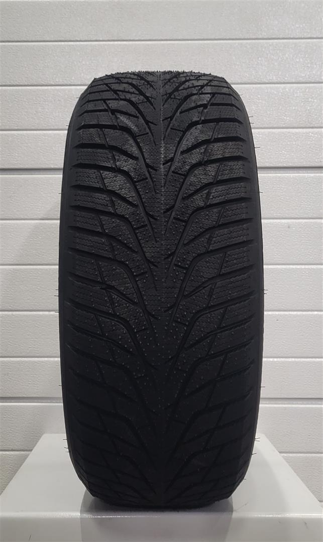 Hankook Winter i*cept iZ3 W636 225/50R17 98 H
